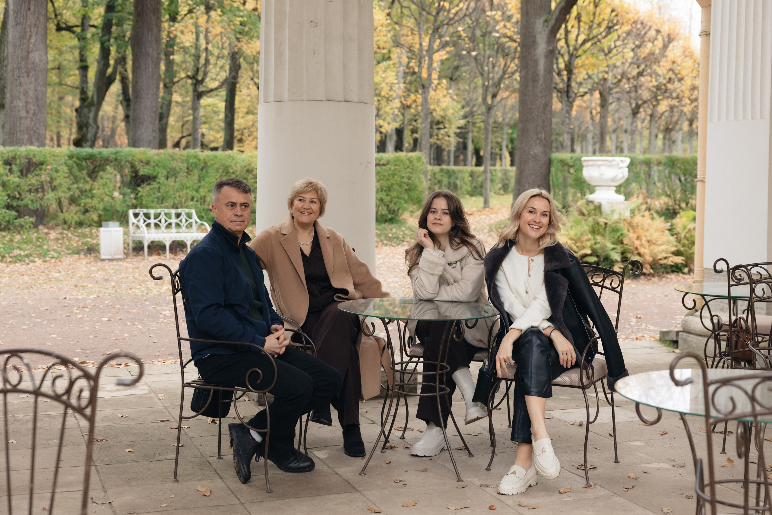 ВАЛЕНТИНА, ИГОРЬ, САБИНА И АЛИНА. Семейный Фотограф в Санкт-Петербурге Пушкин Анастасия Дьяконенкова
