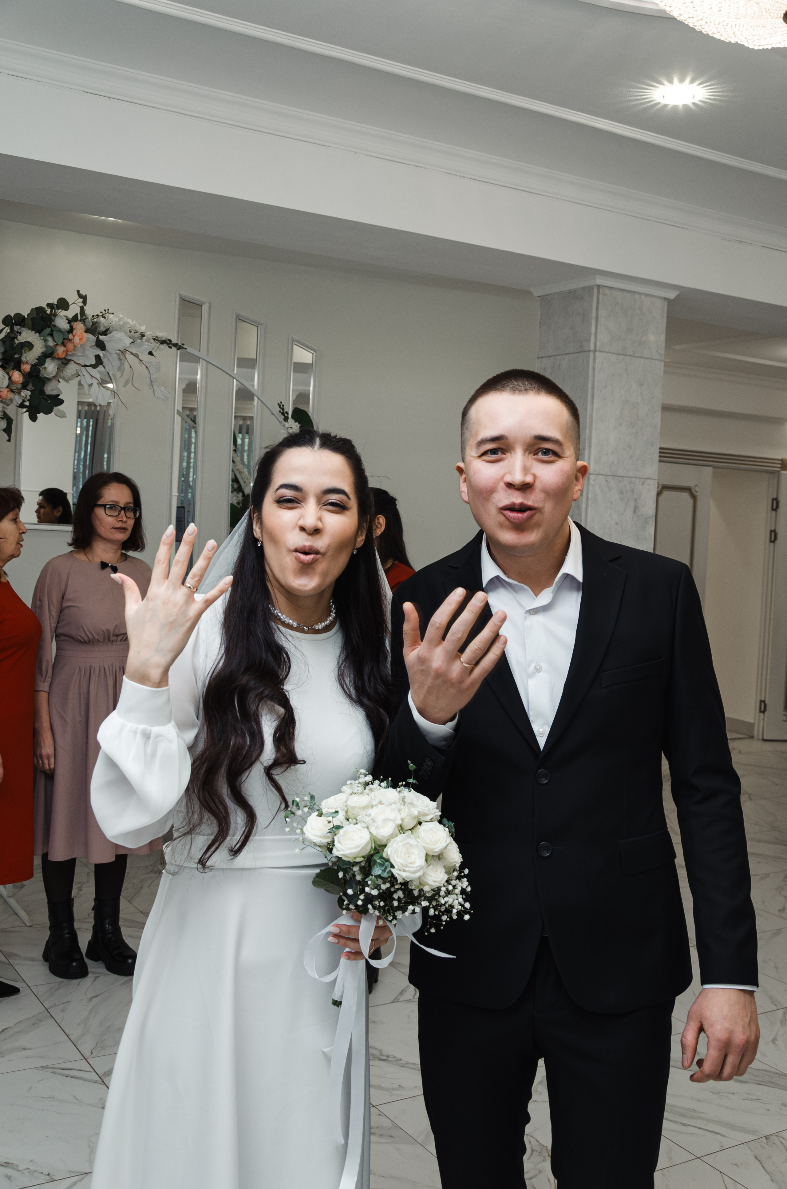 Загс Титова 26, г. Екатеринбург, фотограф Анастасия Прошутинская