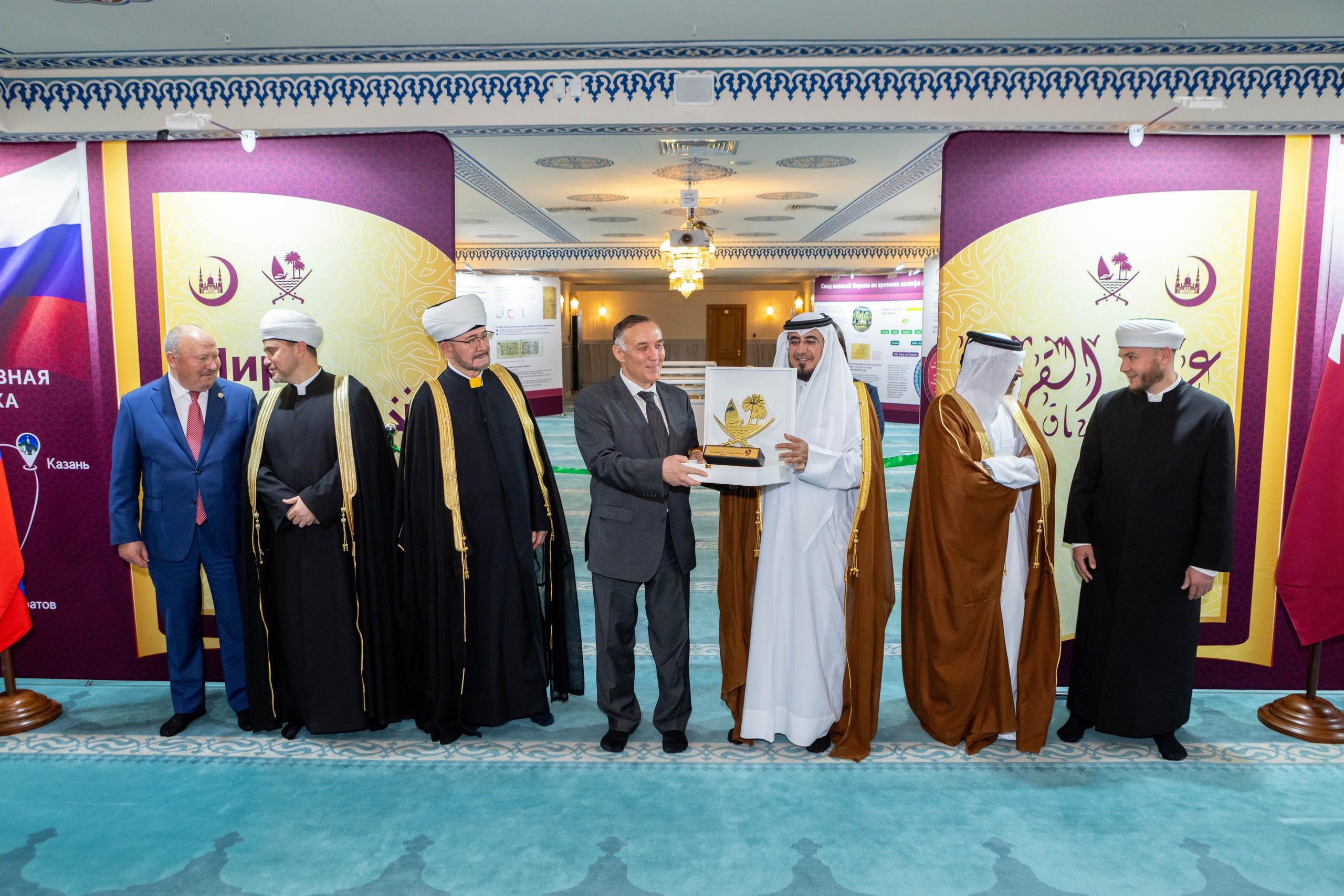 Открытие выставки Мир Корана. Рекламный, предметный, репортажный, семейный фотограф и художник в Москве