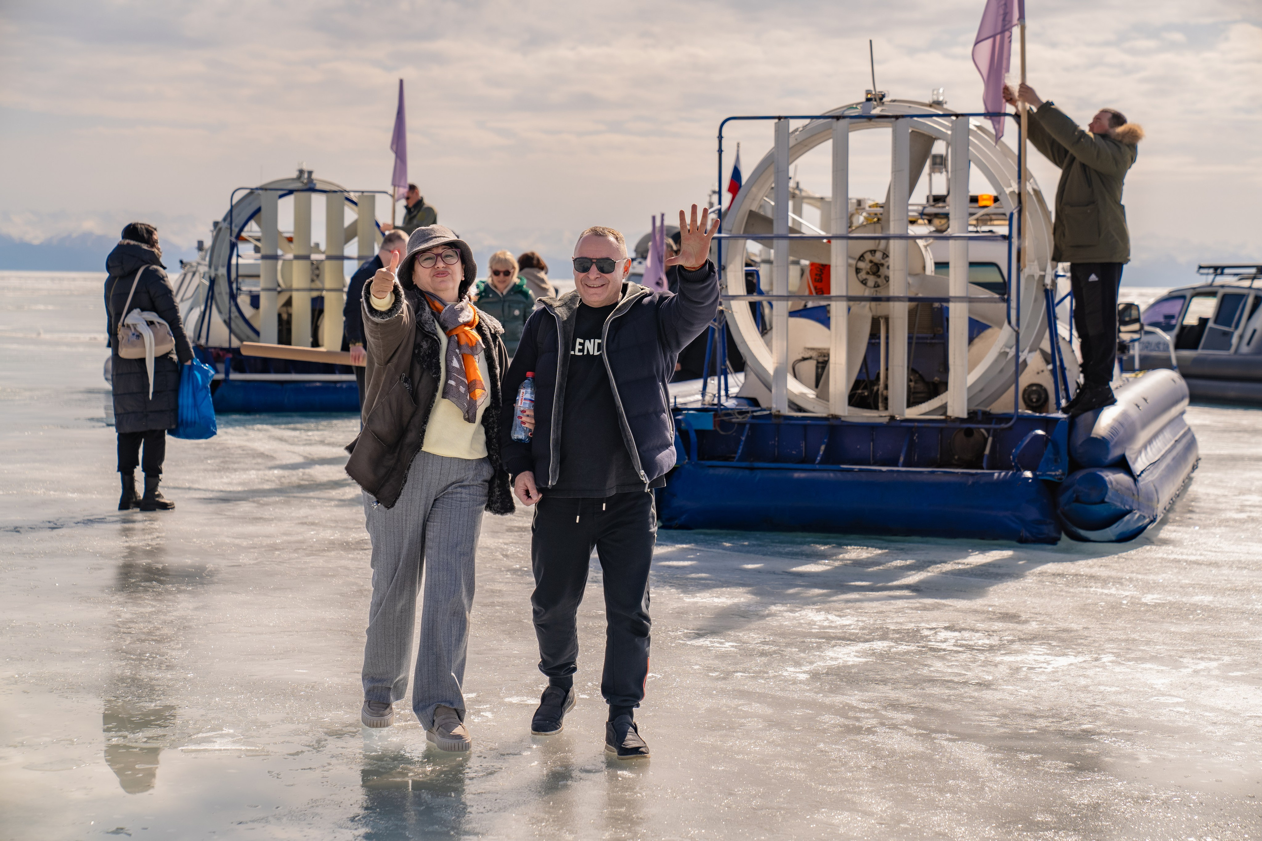 Байкал. Листвянка. Прогулка на Хивусах. Занимаюсь профессиональной фотографией и живу рядом с Байкалом. Работаю в разных жанрах