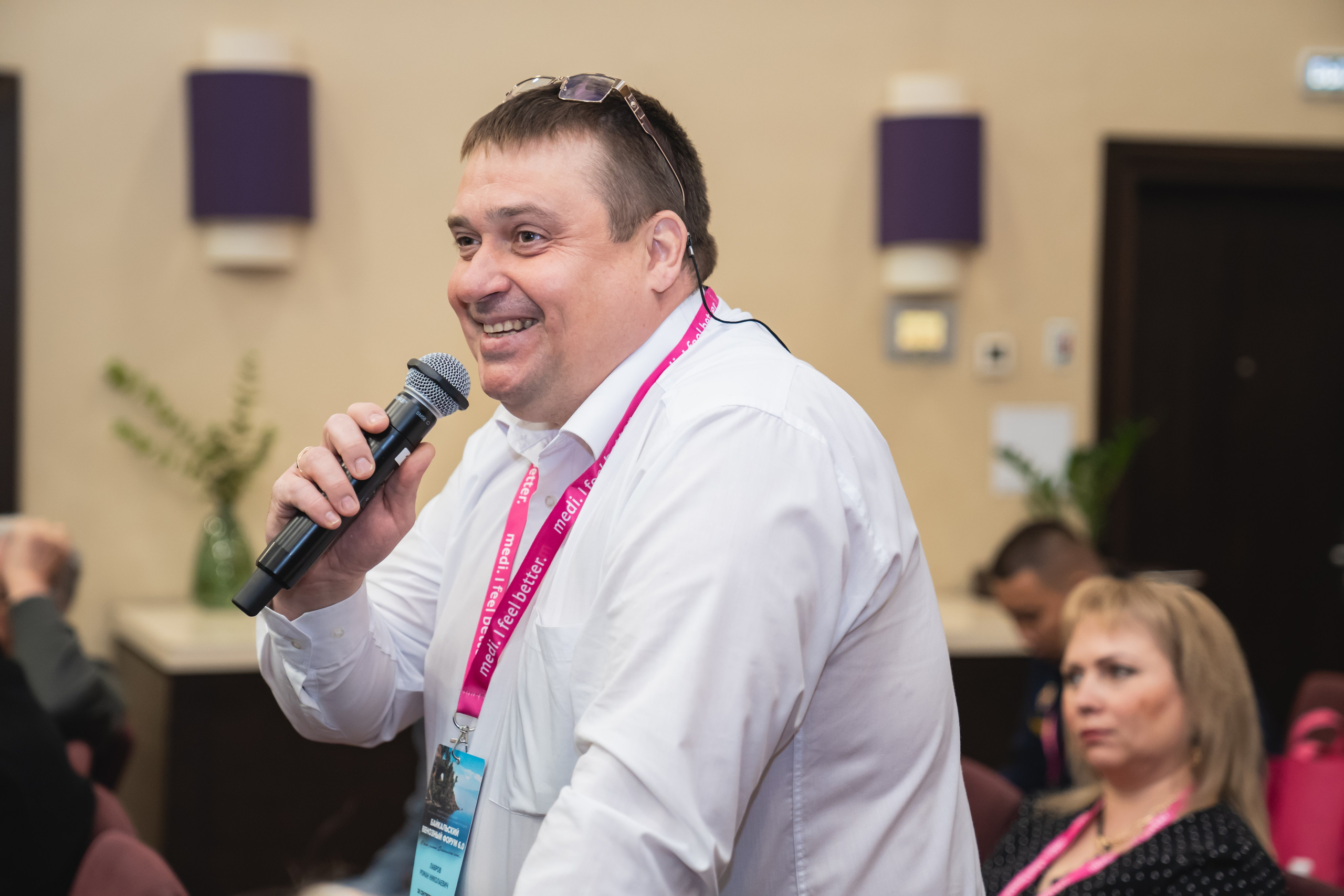 Фотосессия форумов, конференций. Занимаюсь профессиональной фотографией и живу рядом с Байкалом. Работаю в разных жанрах