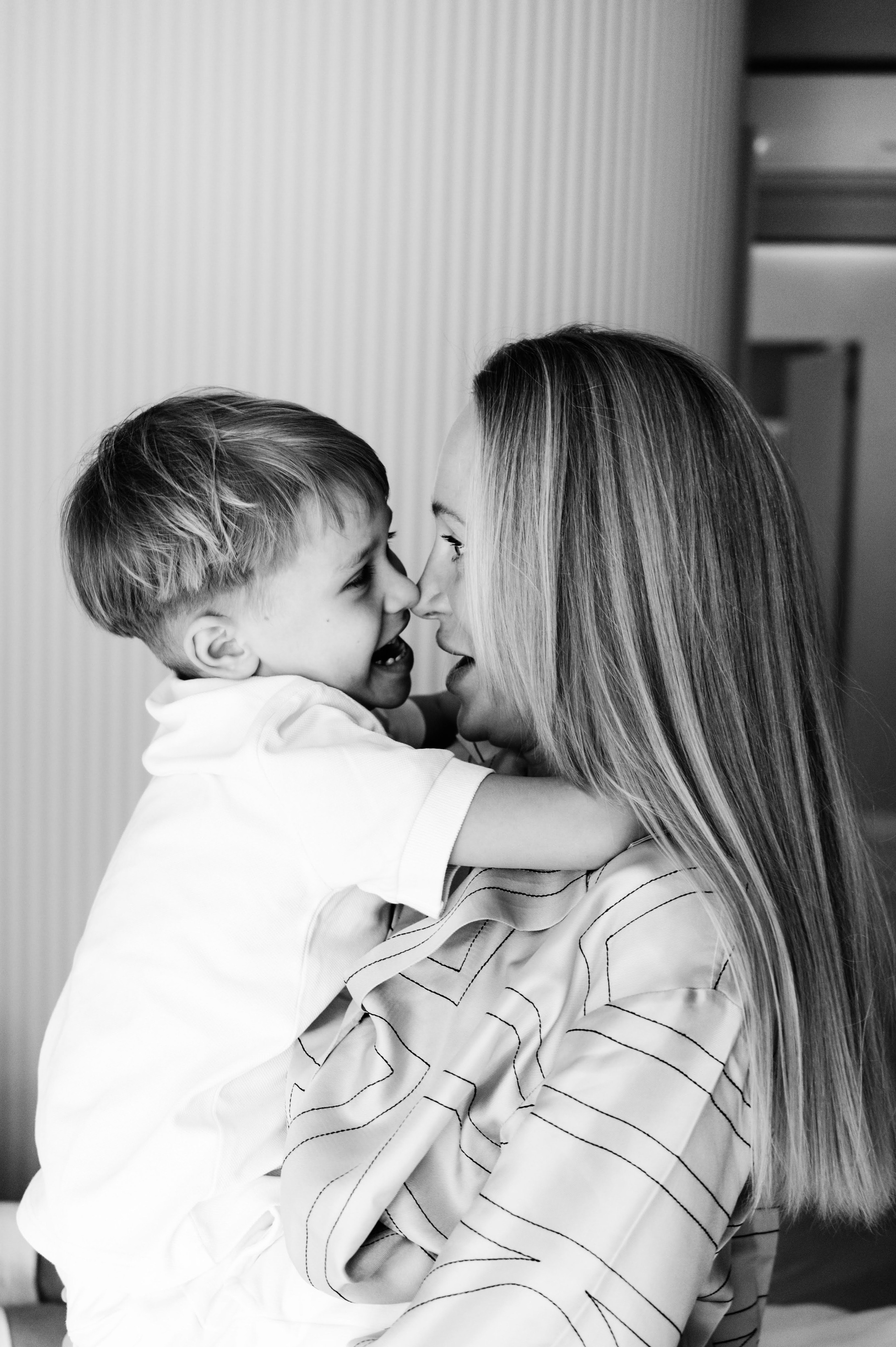 Елена. Профессиональный фотограф беременности в СПБ. Стильные фотосессии беременности в стиле минимализм и классическая фотография