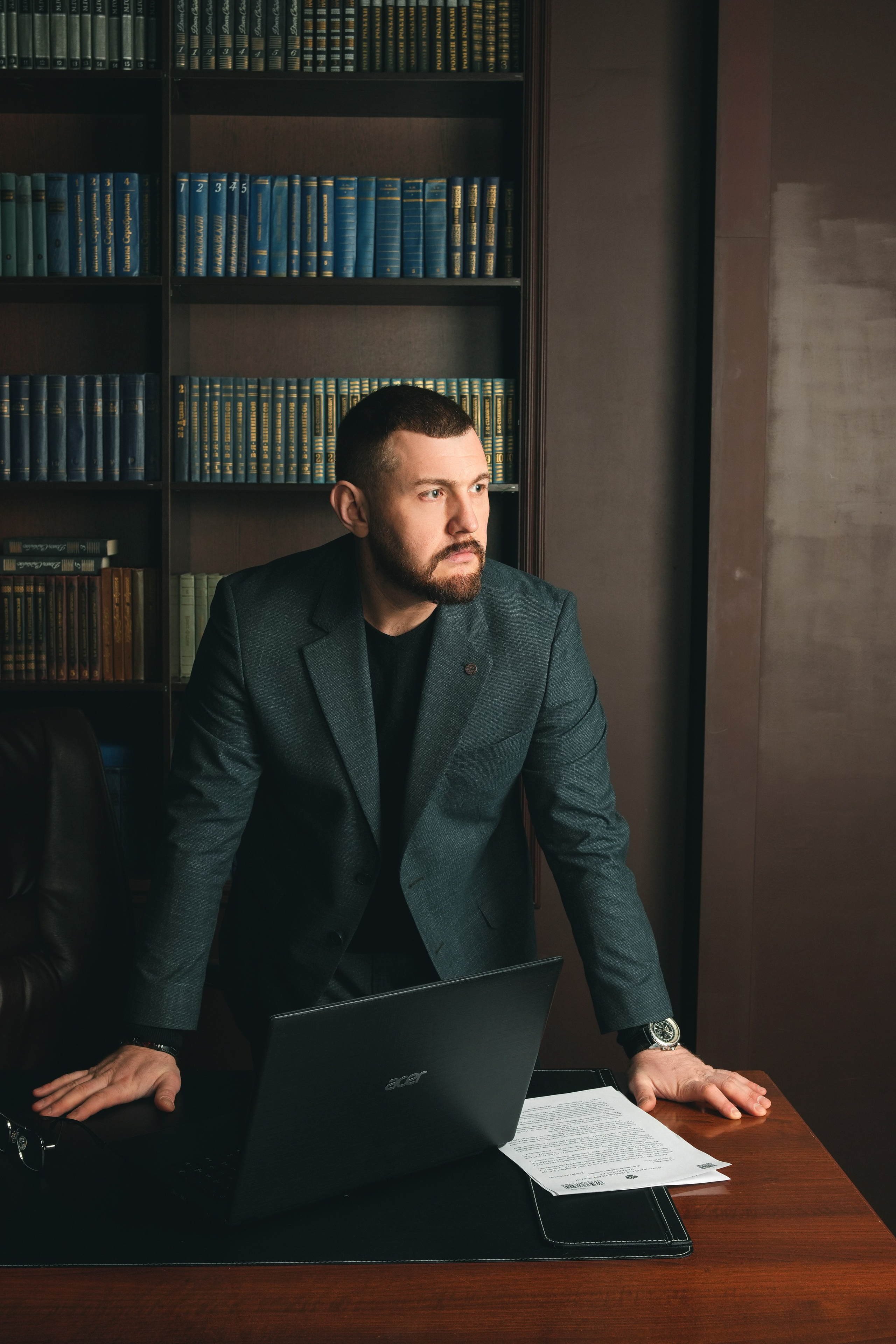 Бизнес-портрет в Новосибирске | Фотосессия для руководителей | MIGDA PHOTO. Фотограф в Новосибирске для свадеб, репортажа и бизнеса| MIGDA PHOTO