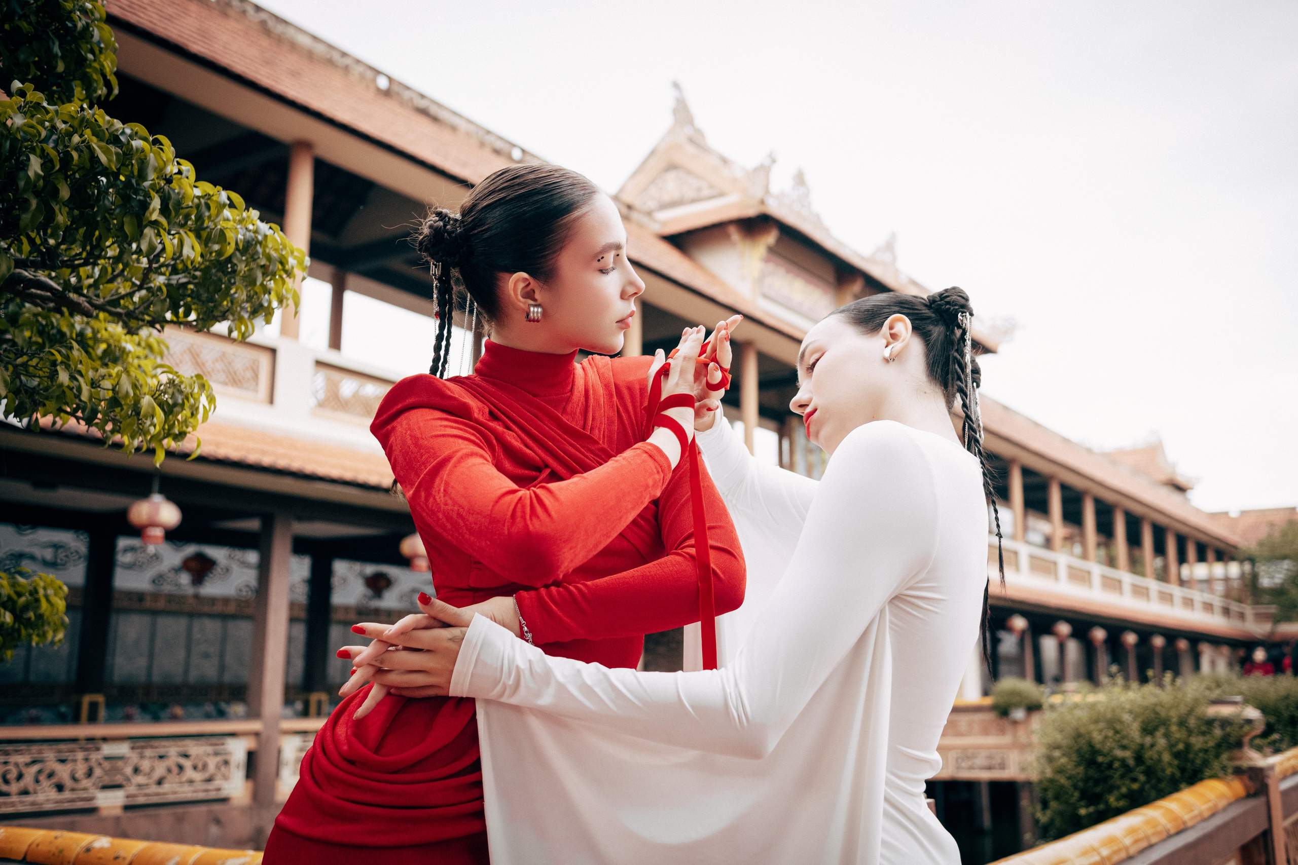 Валерия и Анна. Da nang Photographer Sergey Zelēnkin