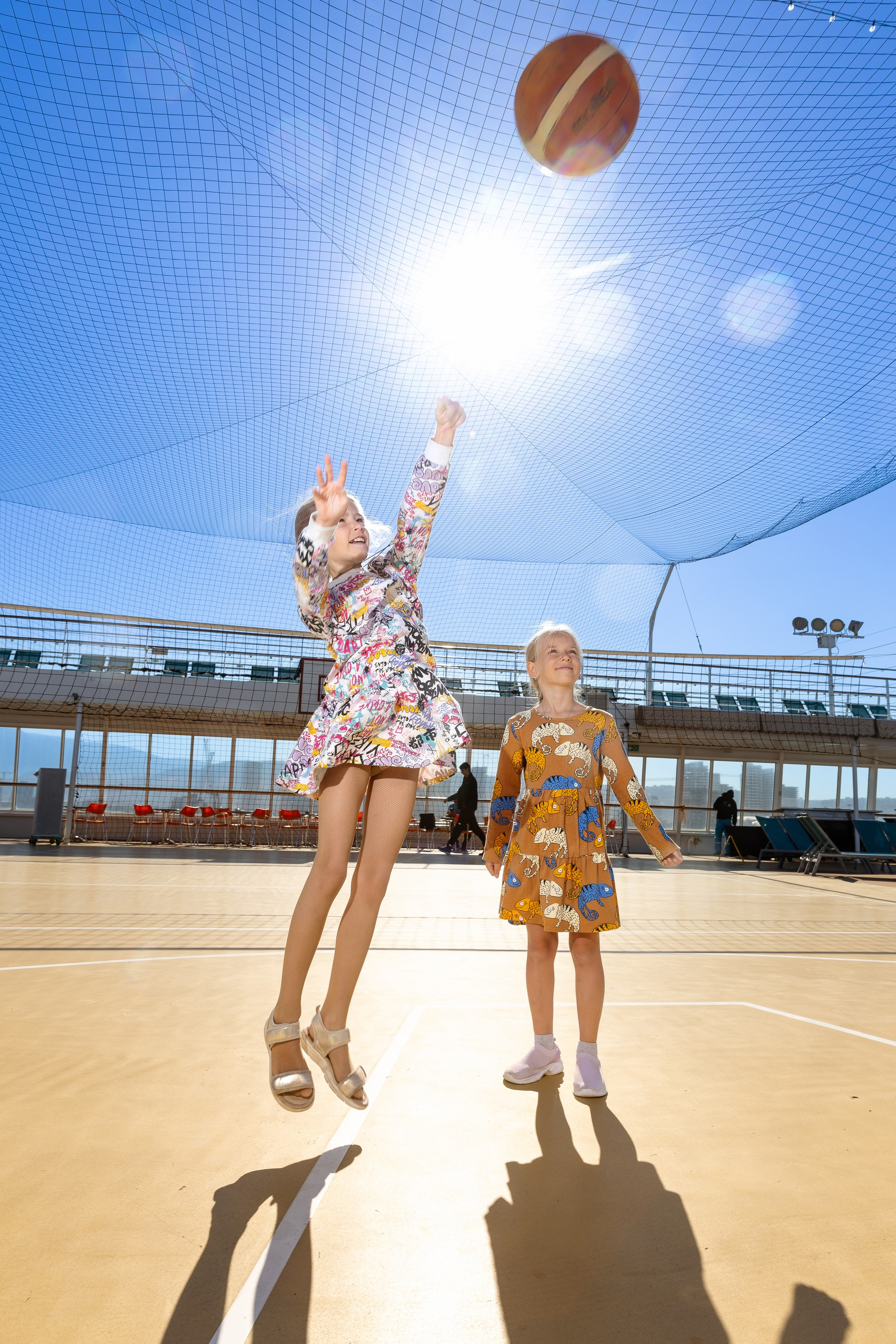 Дети. Фото департамент круизного лайнера Астория Гранде