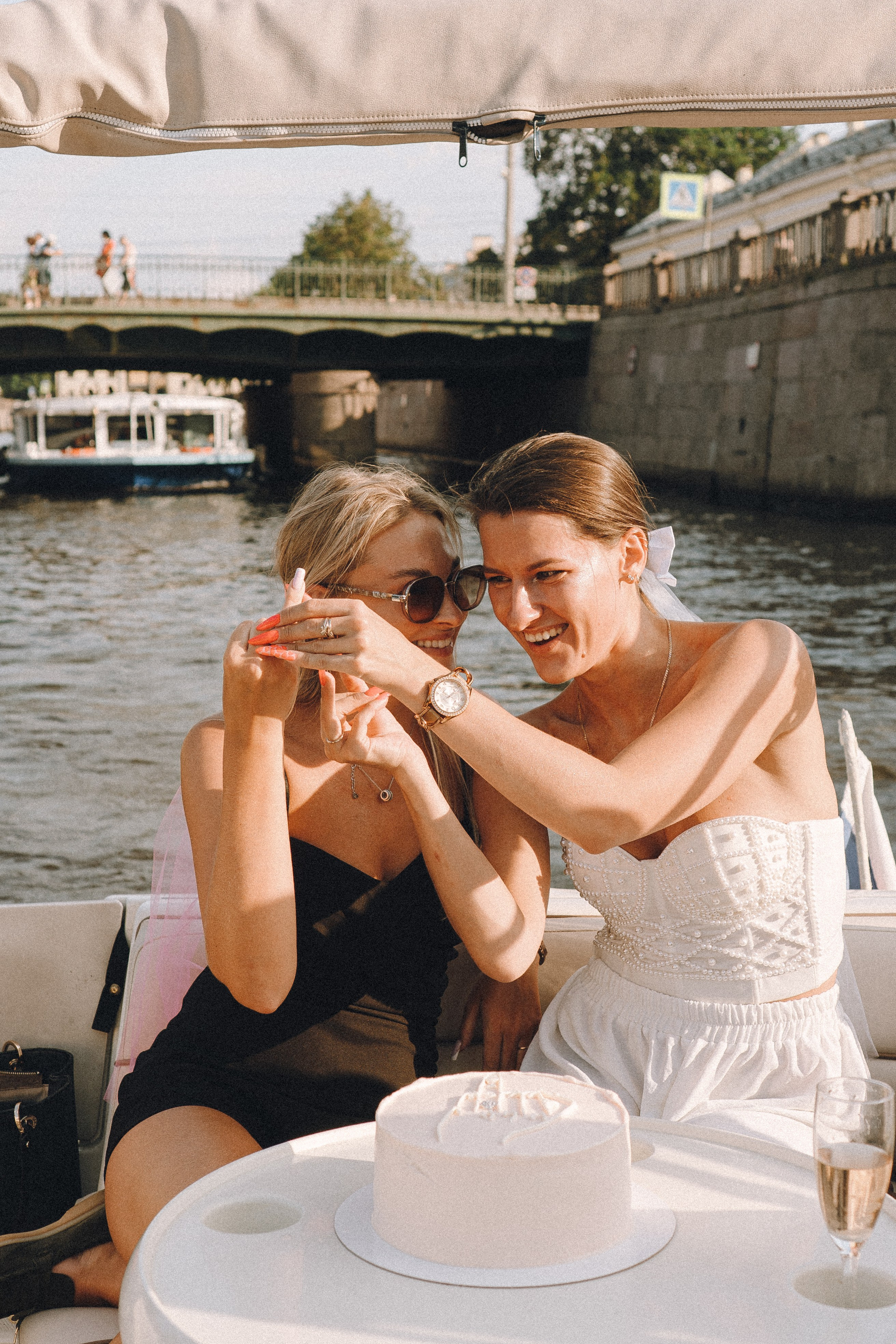 ДЕВИЧНИК НА КАТЕРЕ. Профессиональный фотограф, Санкт-Петербург — Виктория Богомолова