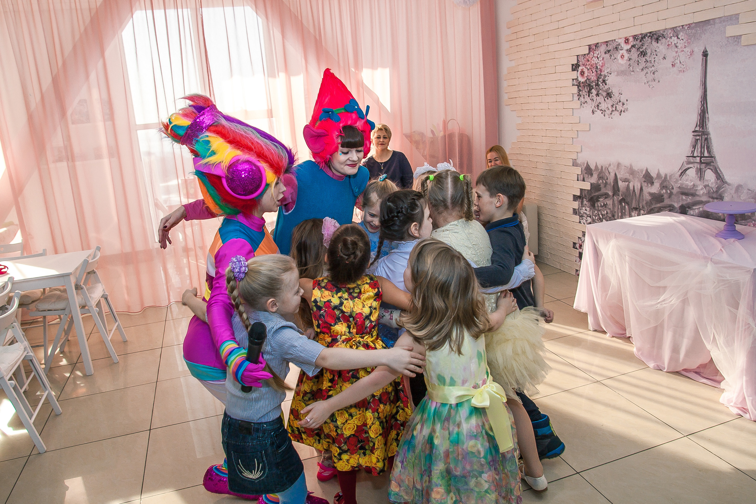 День рождения Даши в арт-кафе «Артмосфера». Репортажная съемка в Москве и области. Анималистика