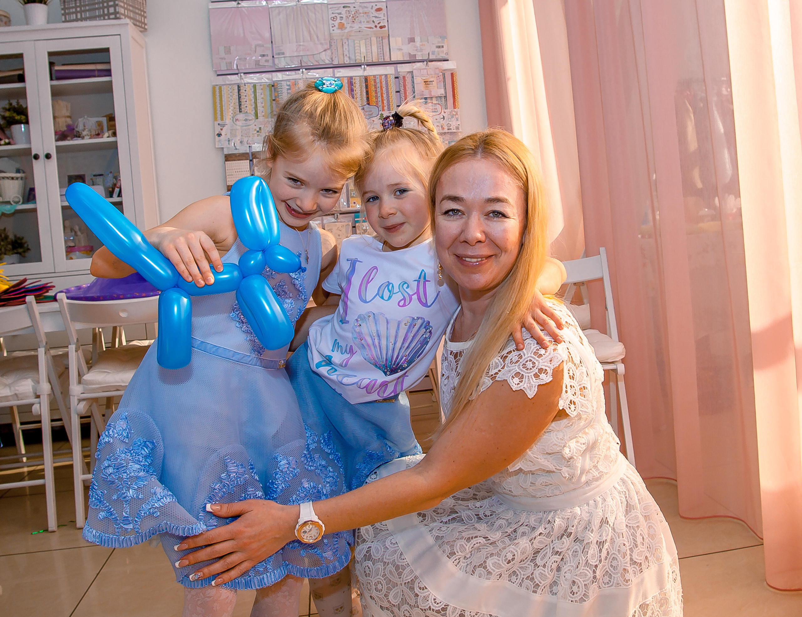 День рождения Даши в арт-кафе «Артмосфера». Репортажная съемка в Москве и области. Анималистика