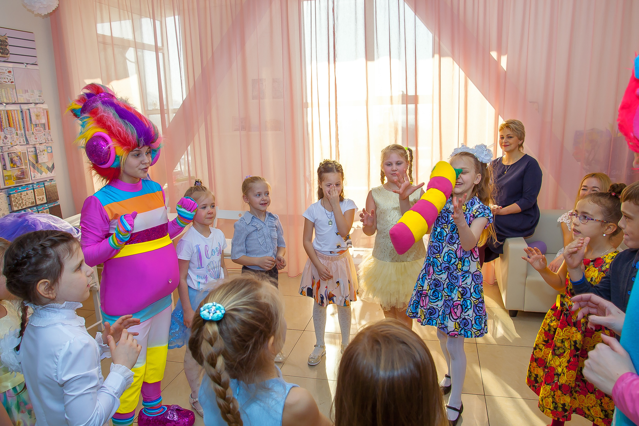 День рождения Даши в арт-кафе «Артмосфера». Репортажная съемка в Москве и области. Анималистика