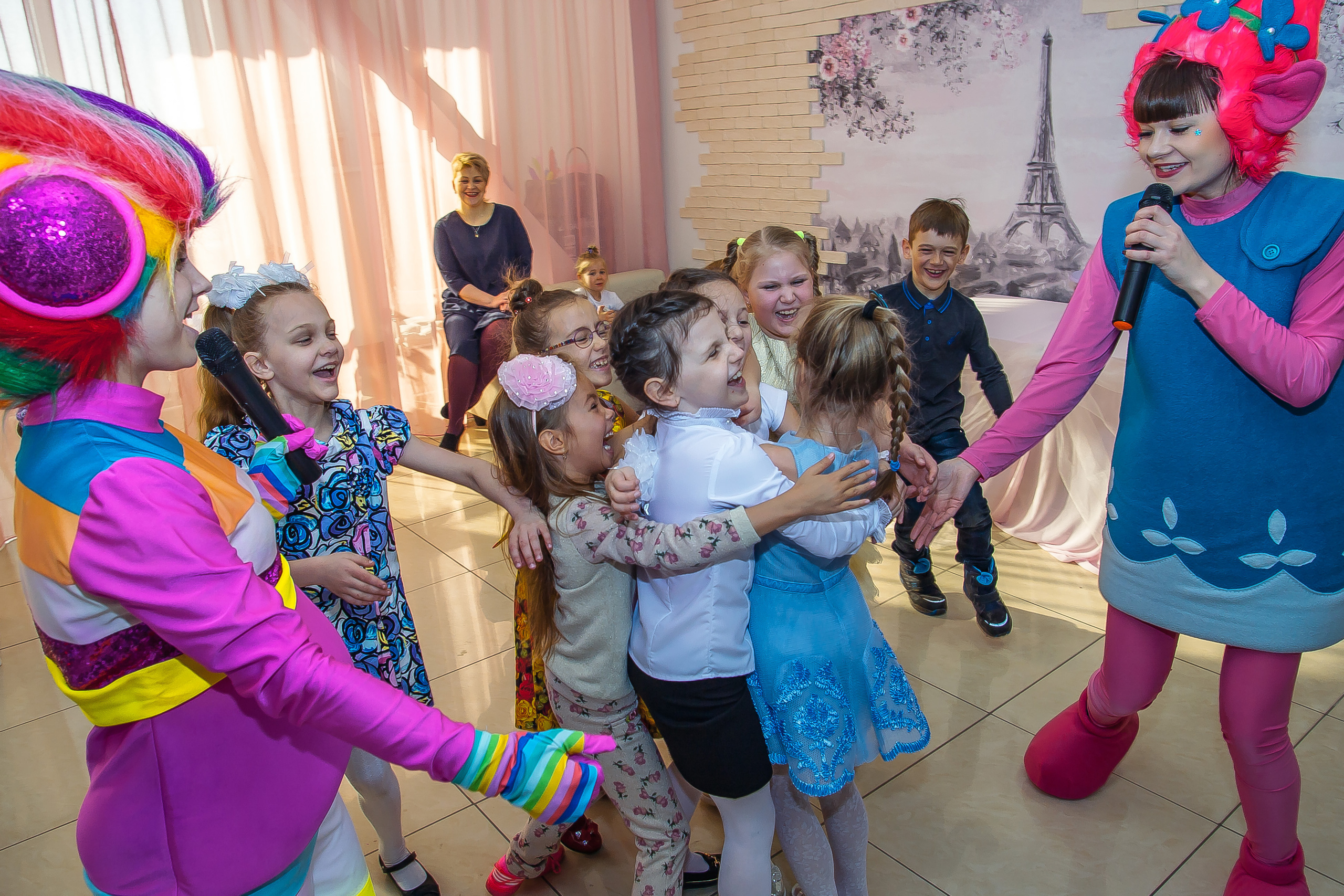 День рождения Даши в арт-кафе «Артмосфера». Репортажная съемка в Москве и области. Анималистика