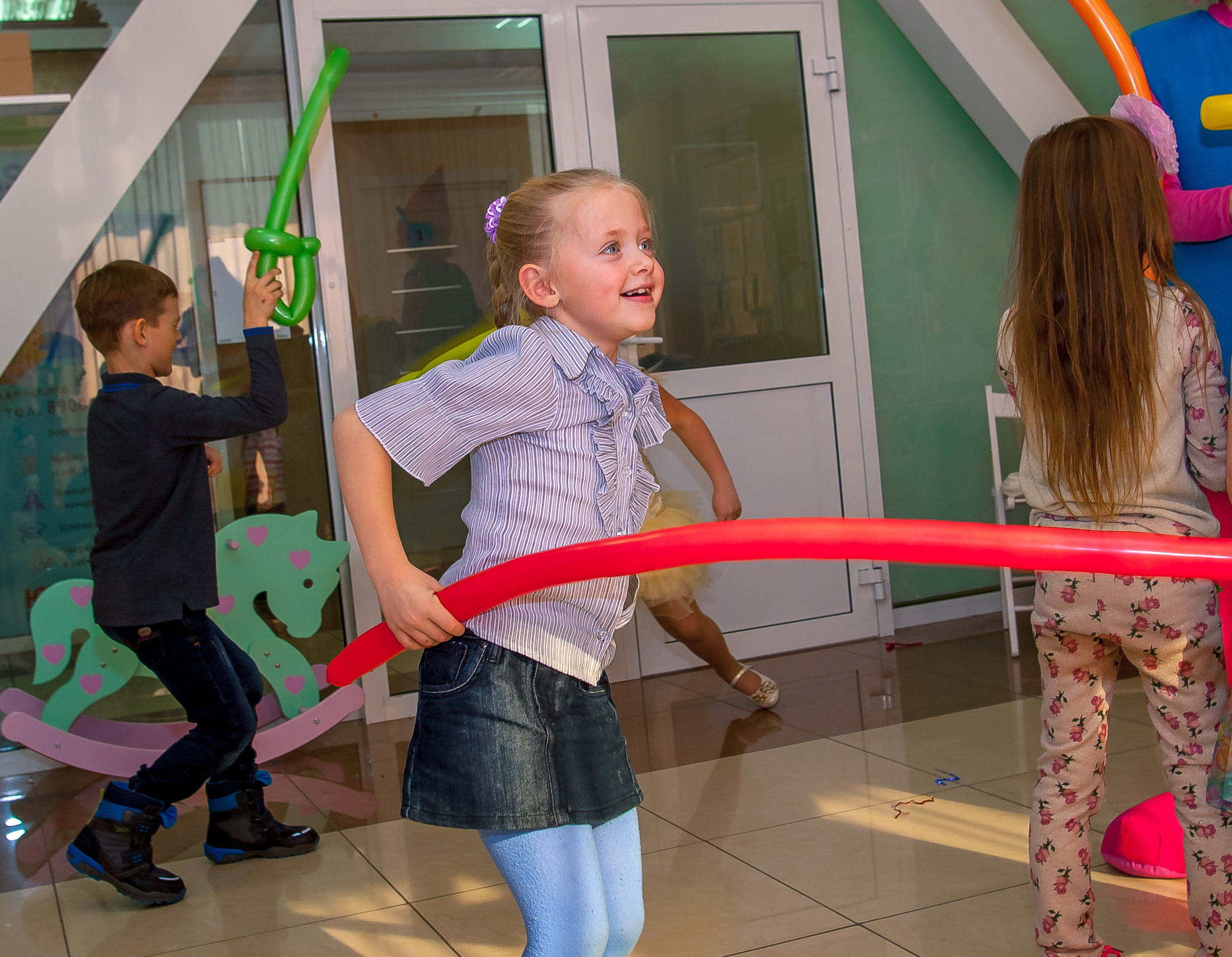 День рождения Даши в арт-кафе «Артмосфера». Репортажная съемка в Москве и области. Анималистика