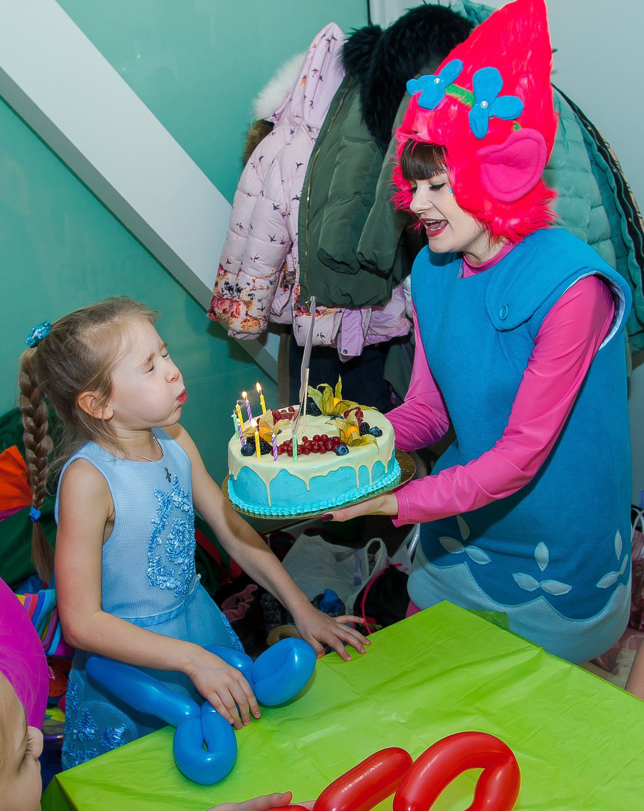 День рождения Даши в арт-кафе «Артмосфера». Репортажная съемка в Москве и области. Анималистика