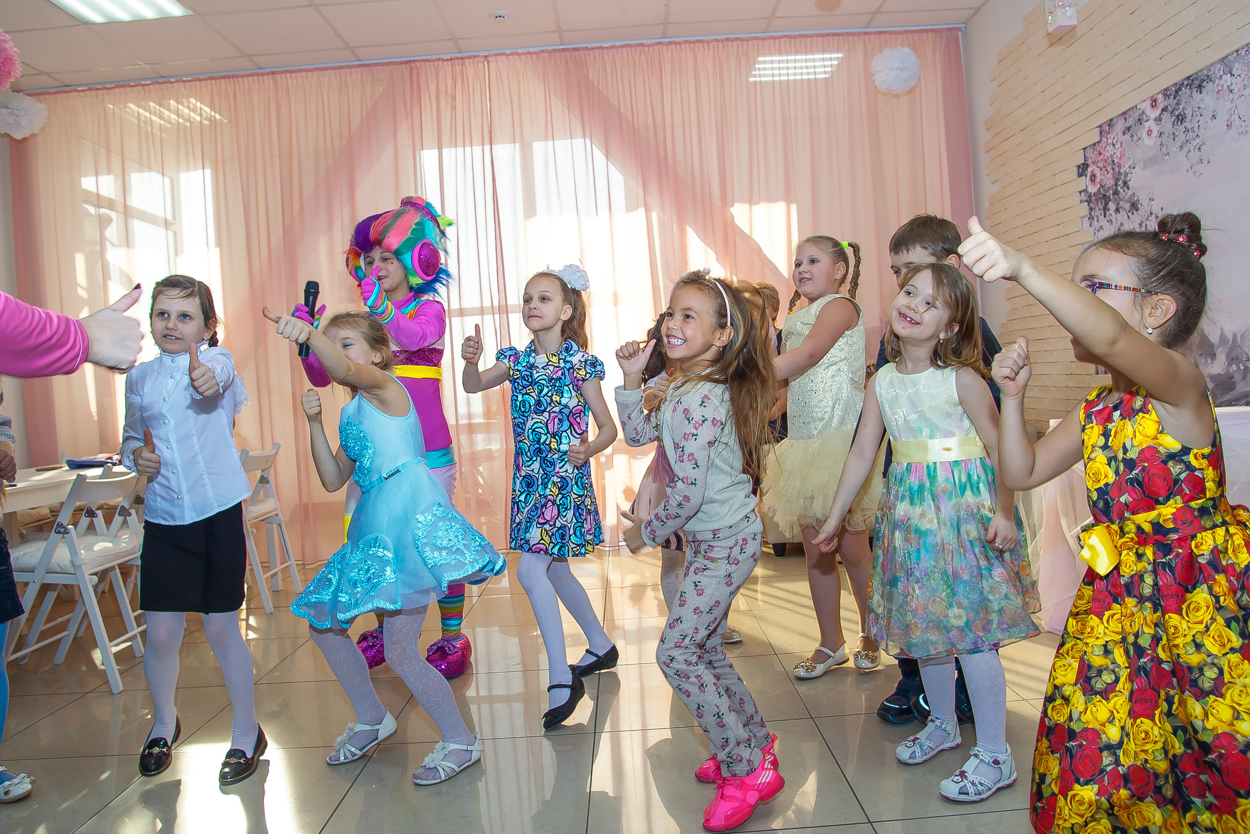 День рождения Даши в арт-кафе «Артмосфера». Репортажная съемка в Москве и области. Анималистика