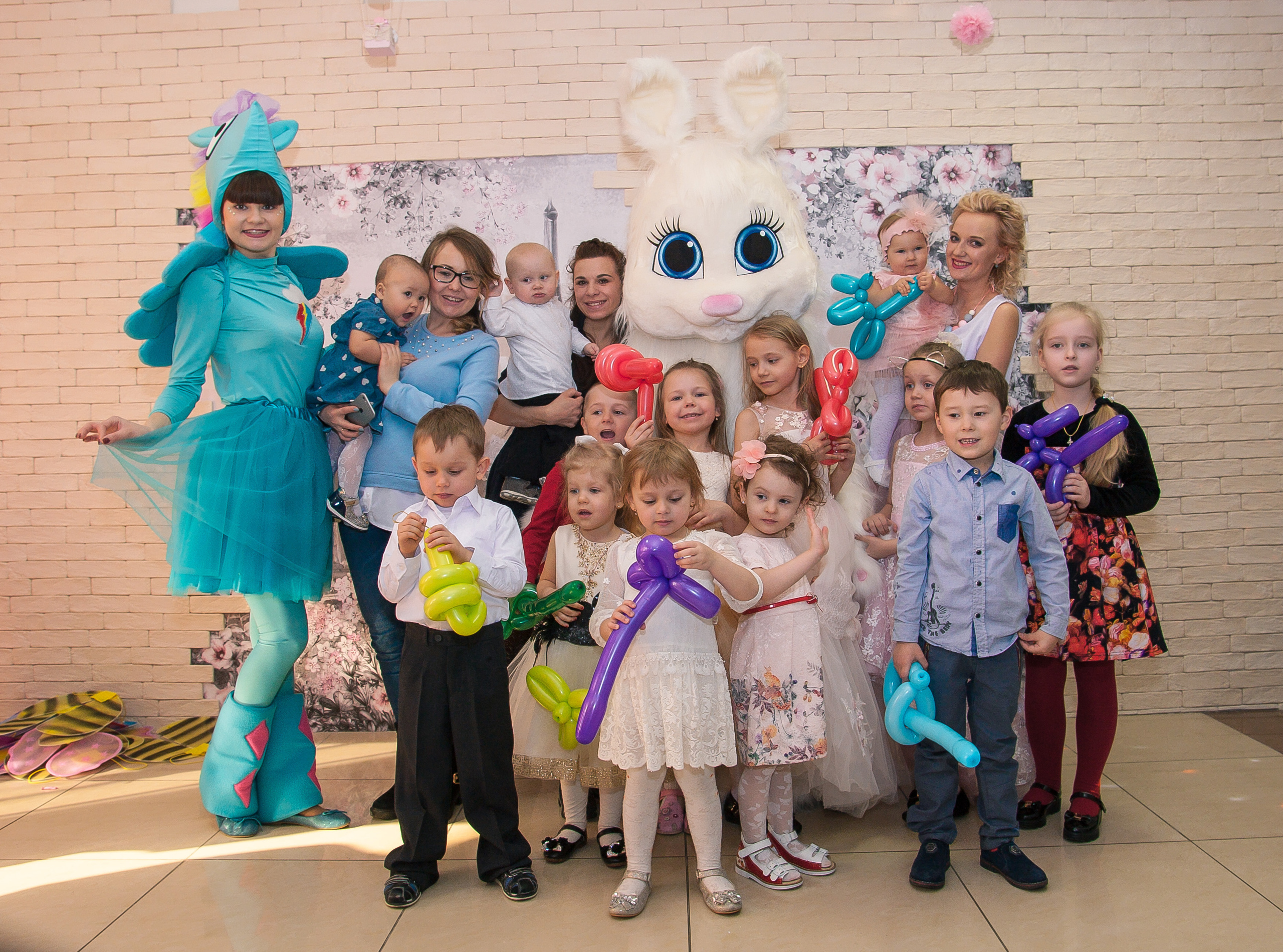 День рождения Маши (1 годик). Репортажная съемка в Москве и области. Анималистика