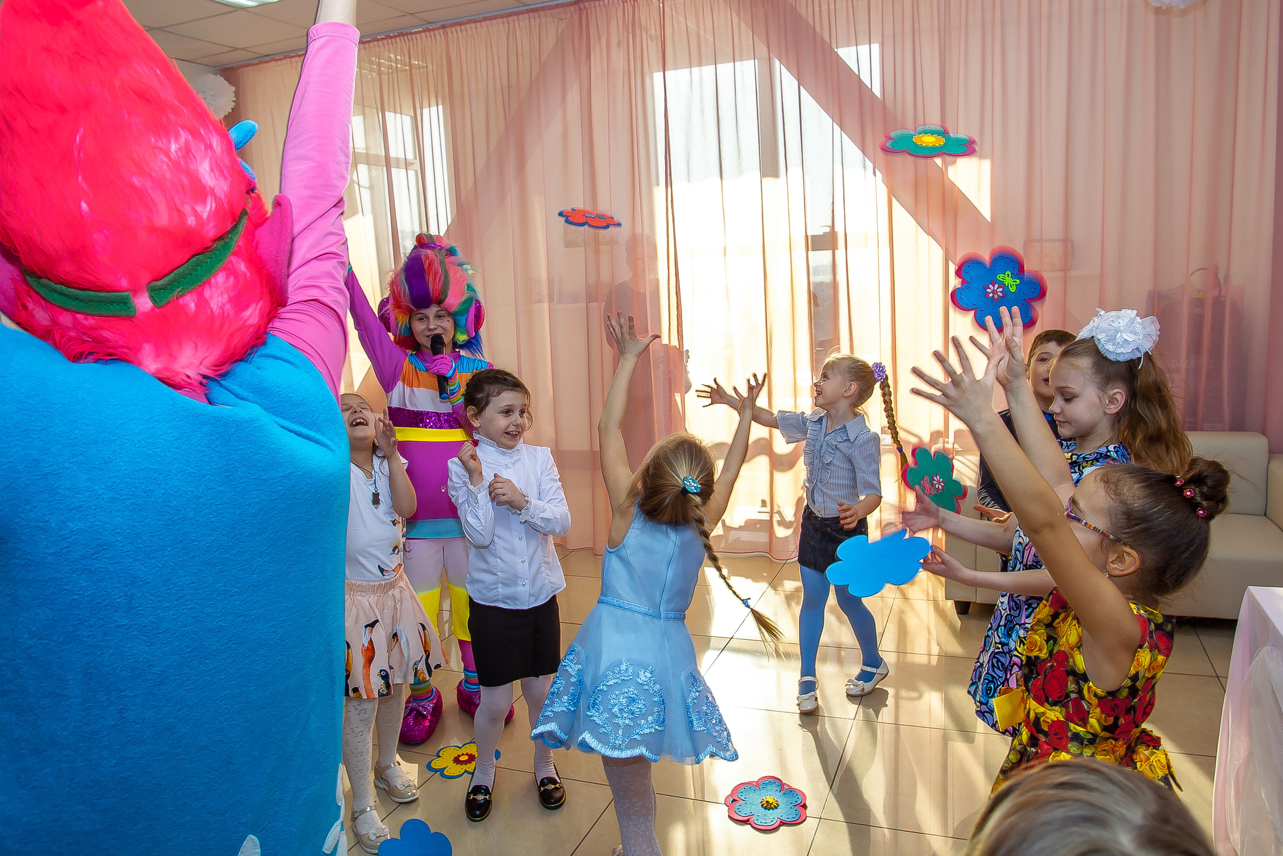 День рождения Даши в арт-кафе «Артмосфера». Репортажная съемка в Москве и области. Анималистика