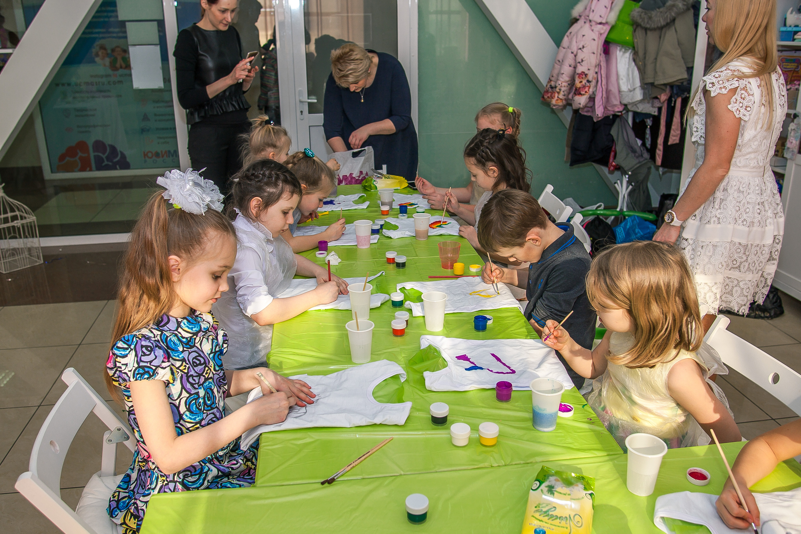 День рождения Даши в арт-кафе «Артмосфера». Репортажная съемка в Москве и области. Анималистика