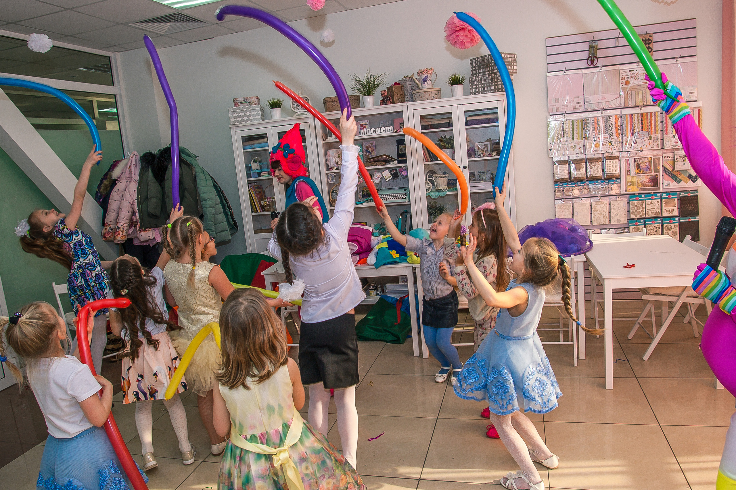 День рождения Даши в арт-кафе «Артмосфера». Репортажная съемка в Москве и области. Анималистика