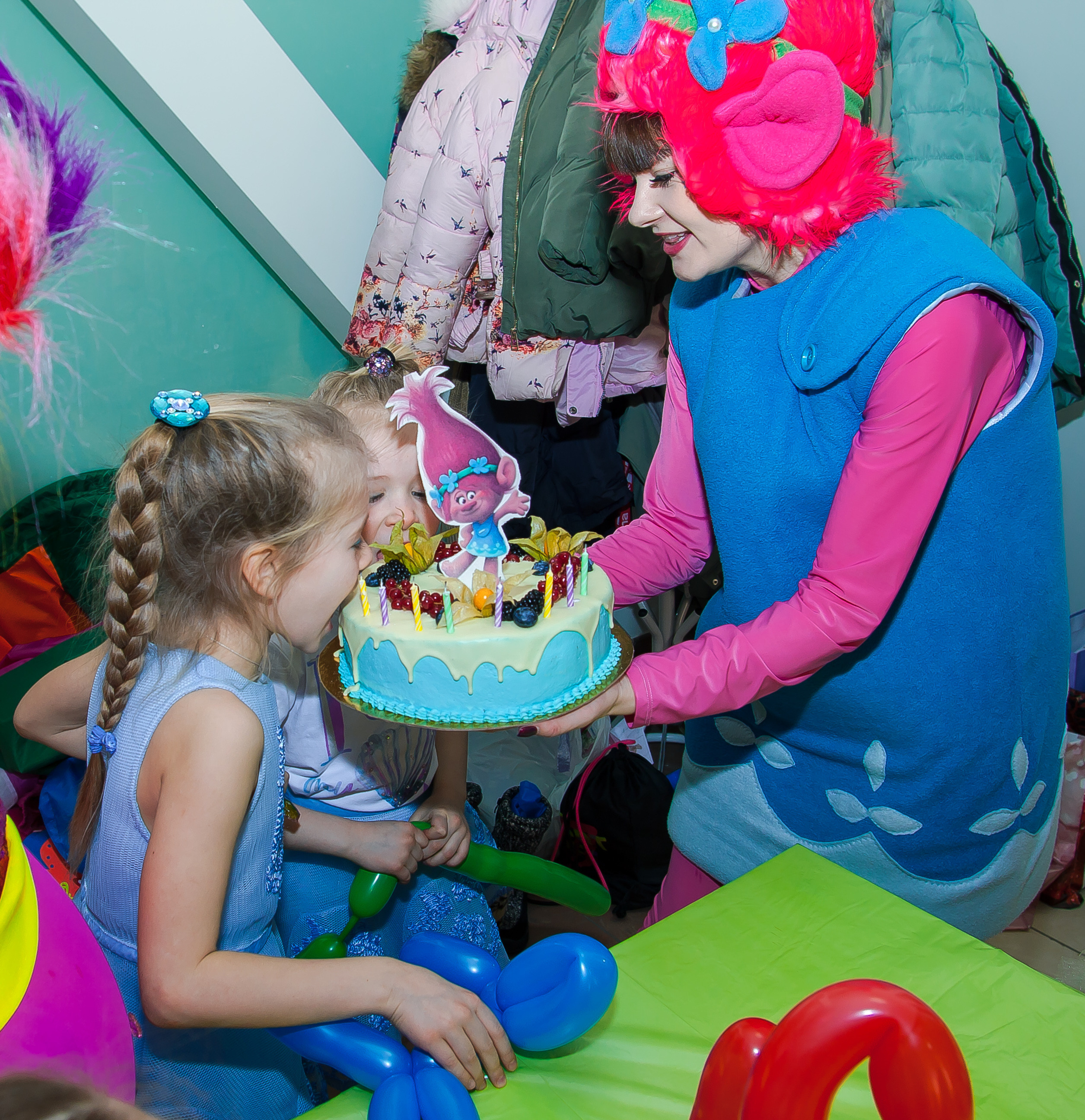 День рождения Даши в арт-кафе «Артмосфера». Репортажная съемка в Москве и области. Анималистика