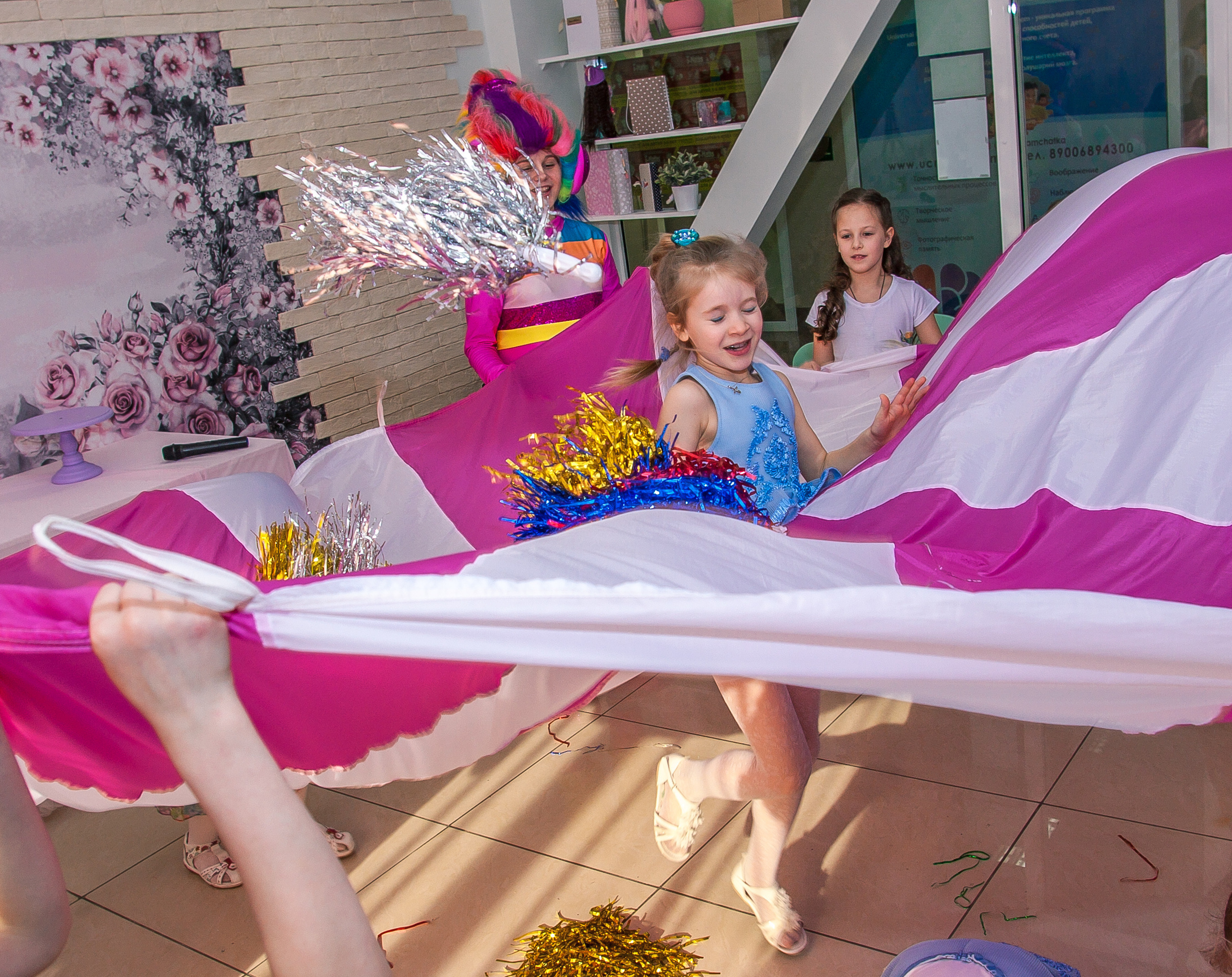 День рождения Даши в арт-кафе «Артмосфера». Репортажная съемка в Москве и области. Анималистика