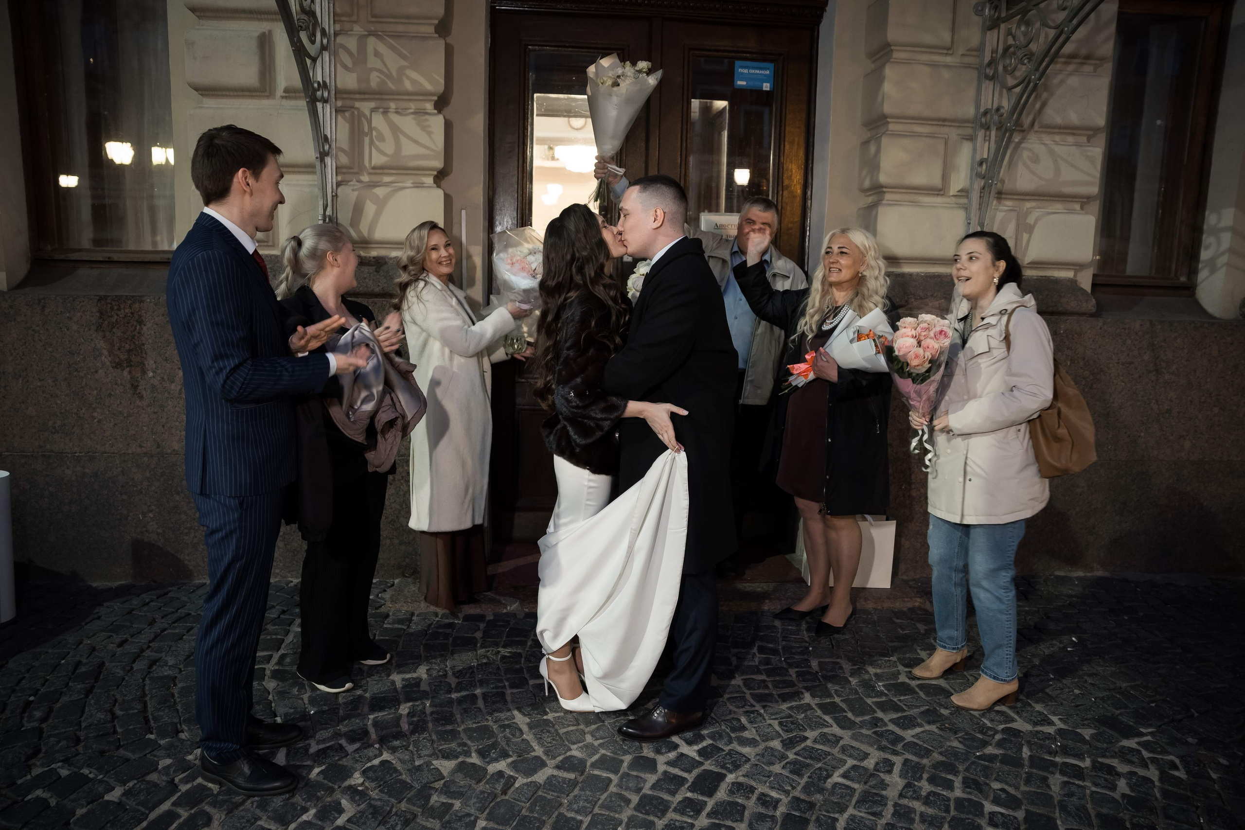 Свадебная фотосессия на Фурштатской. Свадебный фотограф Игорь Брундасов 8PHOTO на свадьбу венчание загс СПб