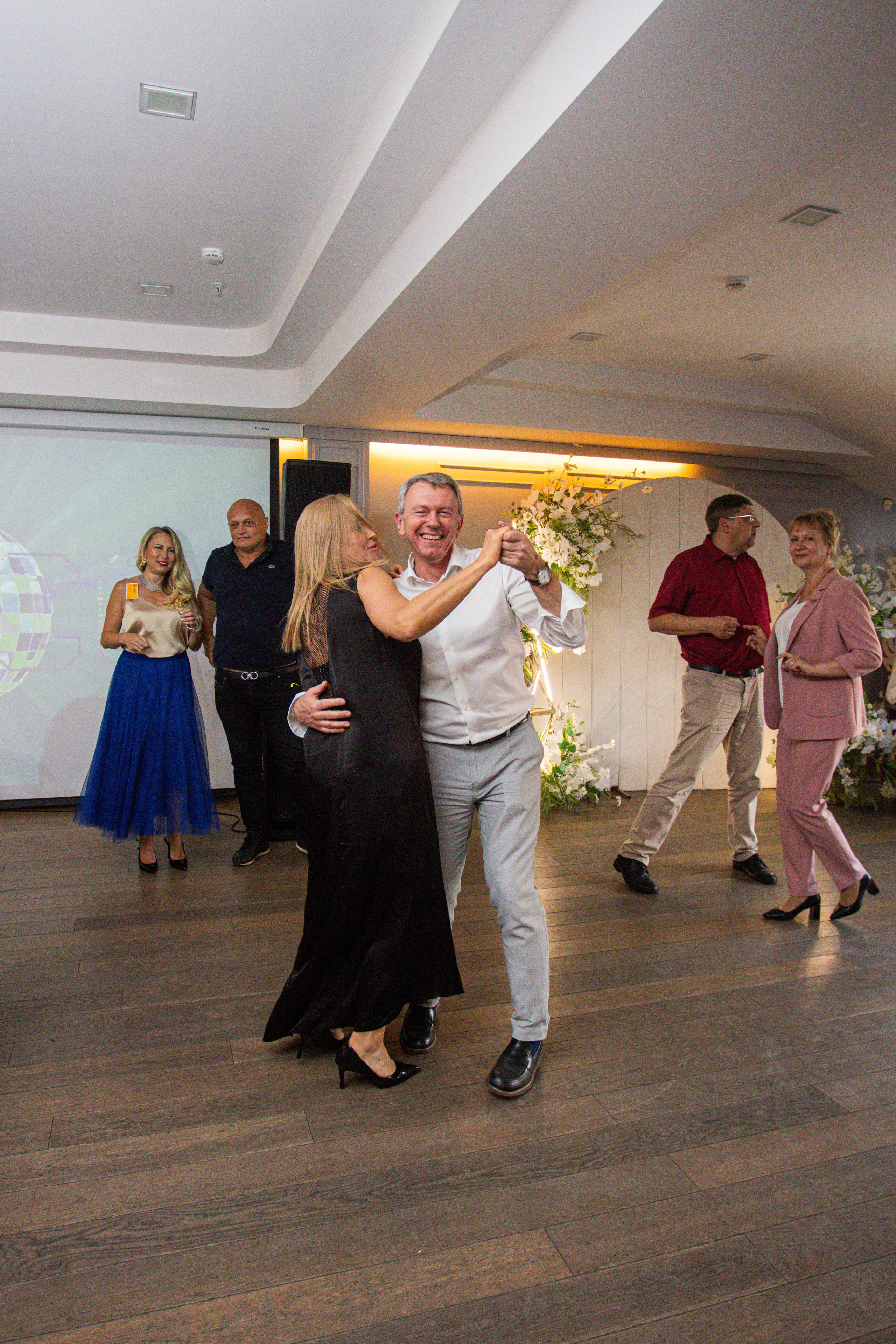 Встреча выпускников. Стоматологи СПб. Семейный фотограф в Вышнем Волочке — Ульяна Иванова | Фотосессии для всей семьи