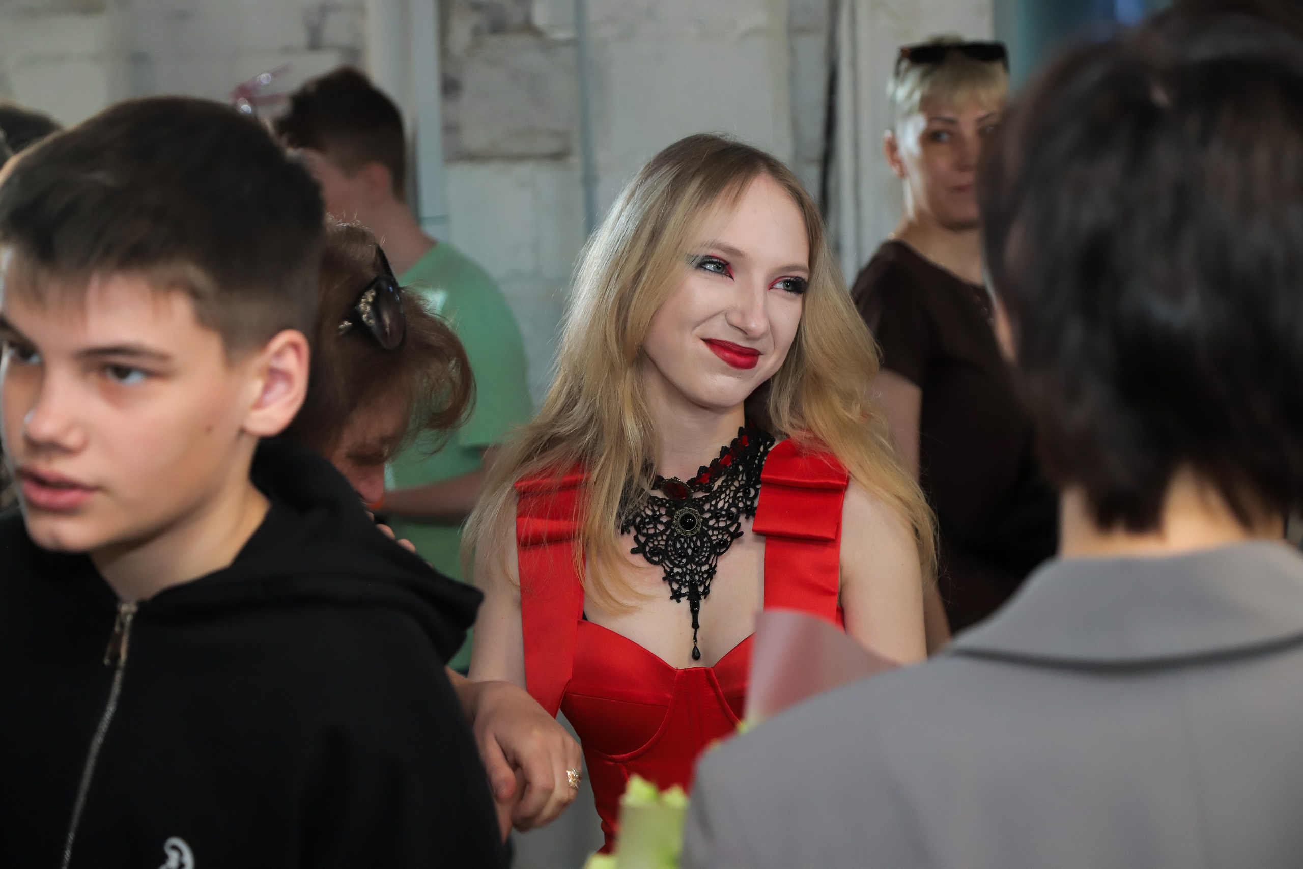 Выставка — проект «Мы начинаем путь!». АРТИКУЛ. Выпускные альбомы Нижний Тагил