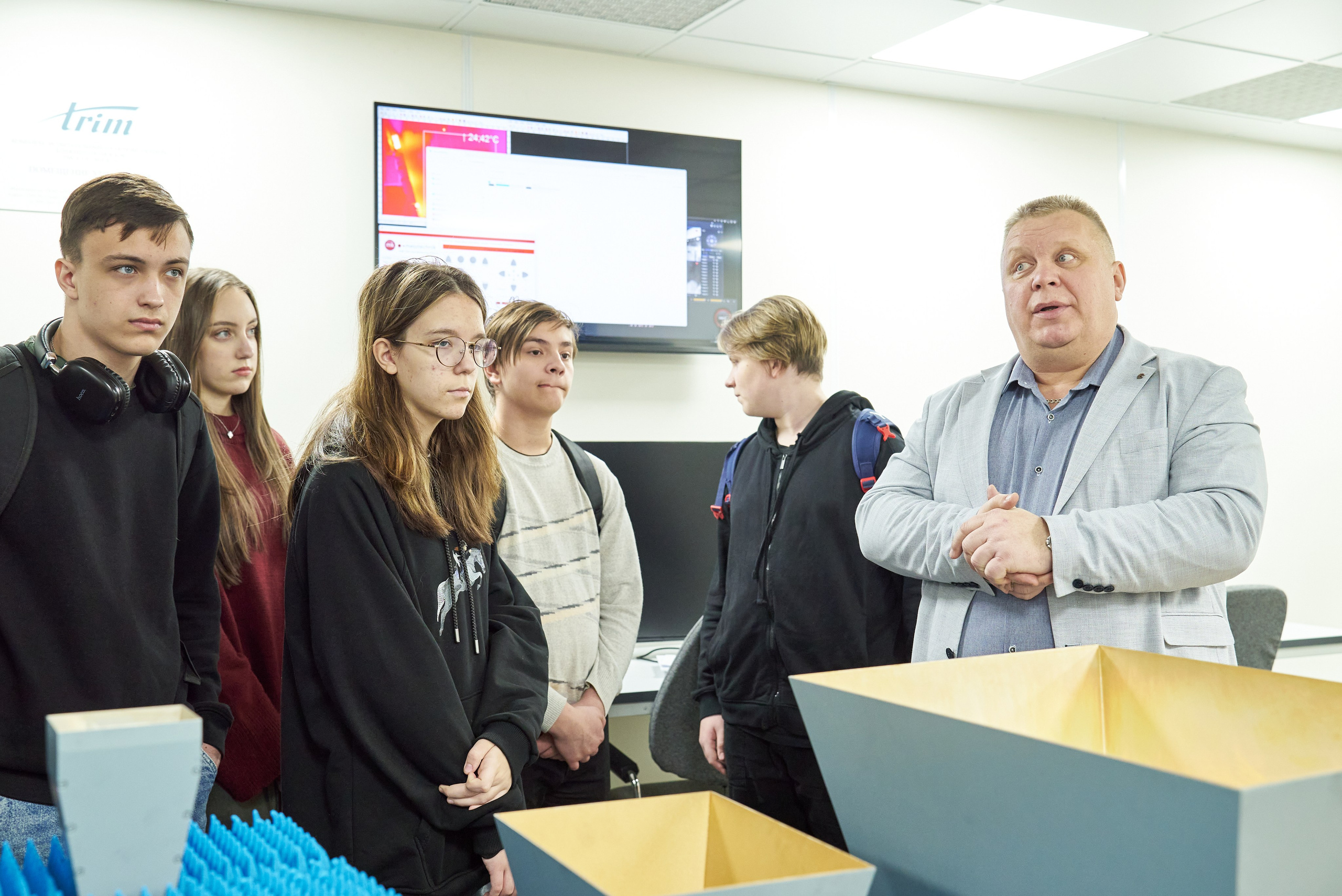 Экскурсия в «Газпром Космические системы». Фотограф Щёлково