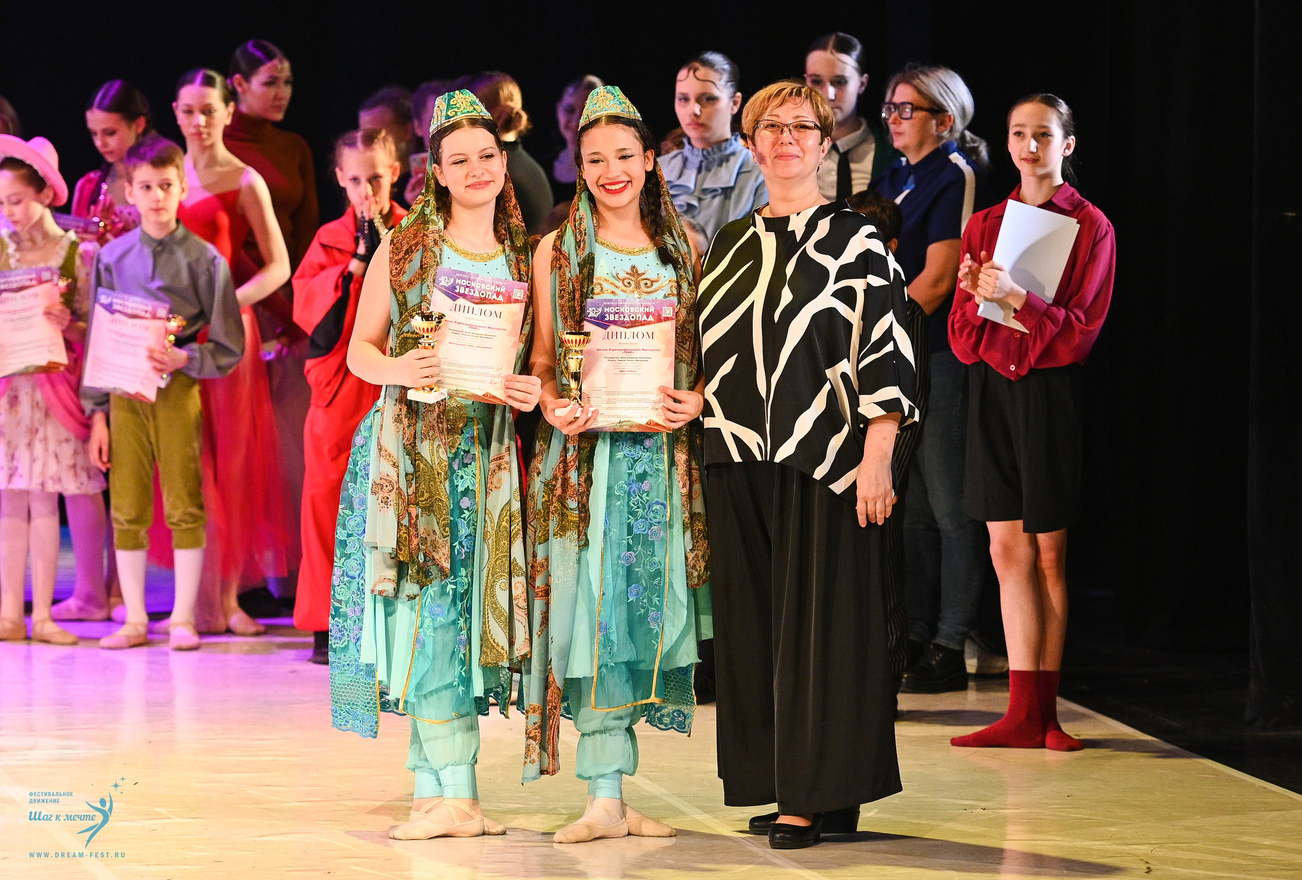 17.05.2025 «Московский Звездопад» Фестивальное движение «Шаг к мечте» г. Москва. Медиастудия Фото Концепт