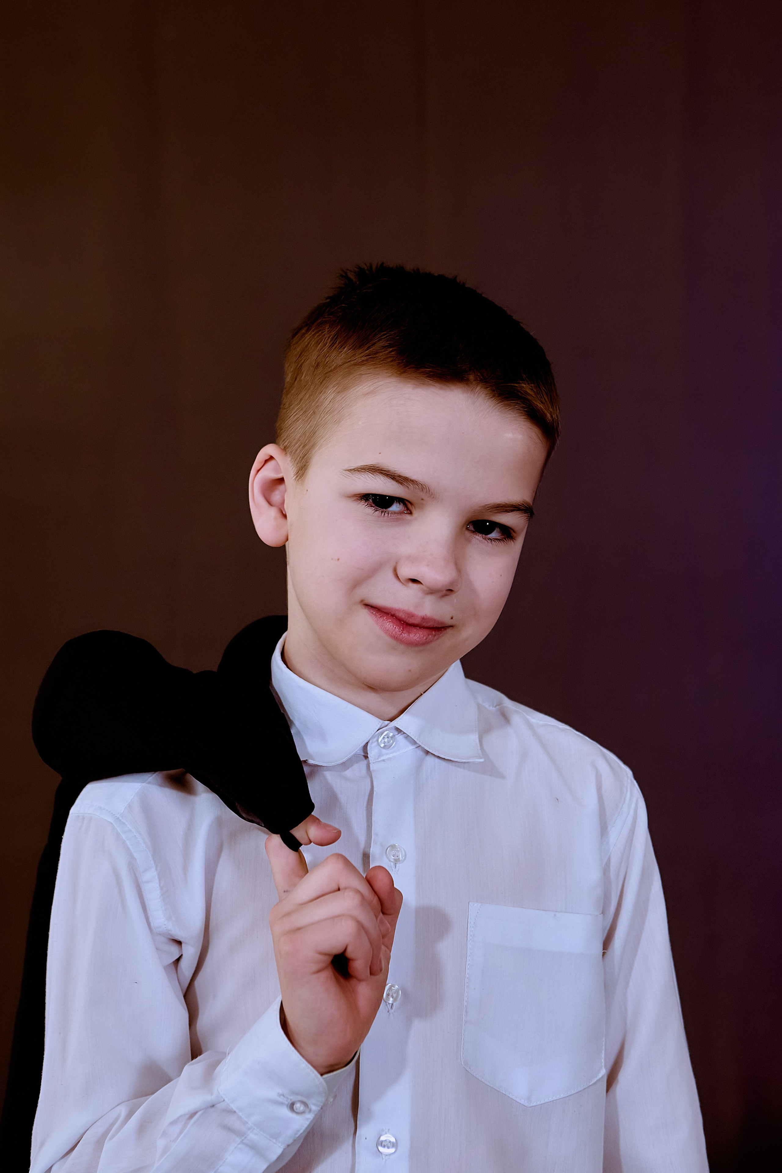 Школьный портрет в деловом стиле. Фотограф Николай Голованов