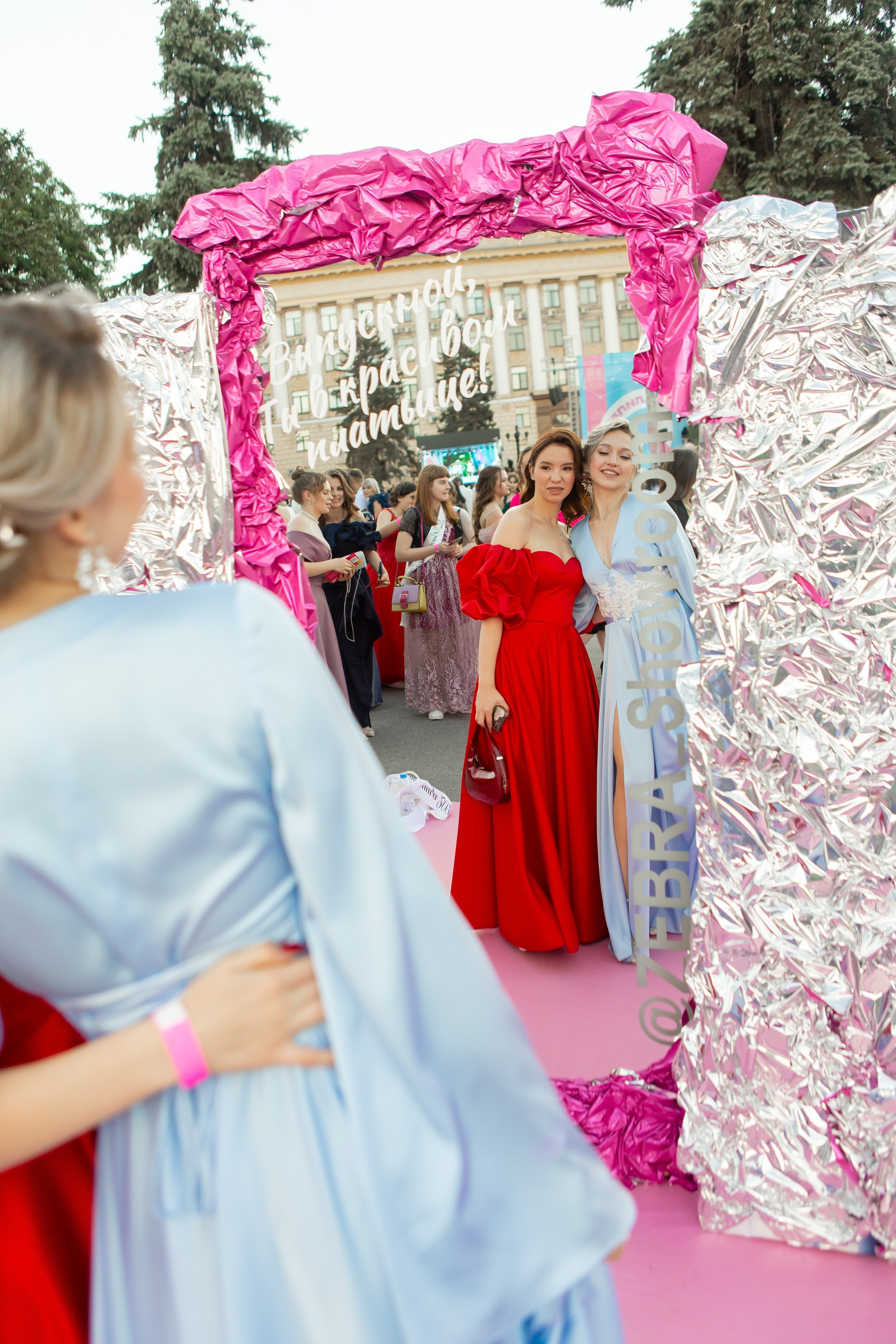 Выпускной Гимназия 12 2024 г. Свадебный и портретный Фотограф в Липецке Дмитрий Котюков