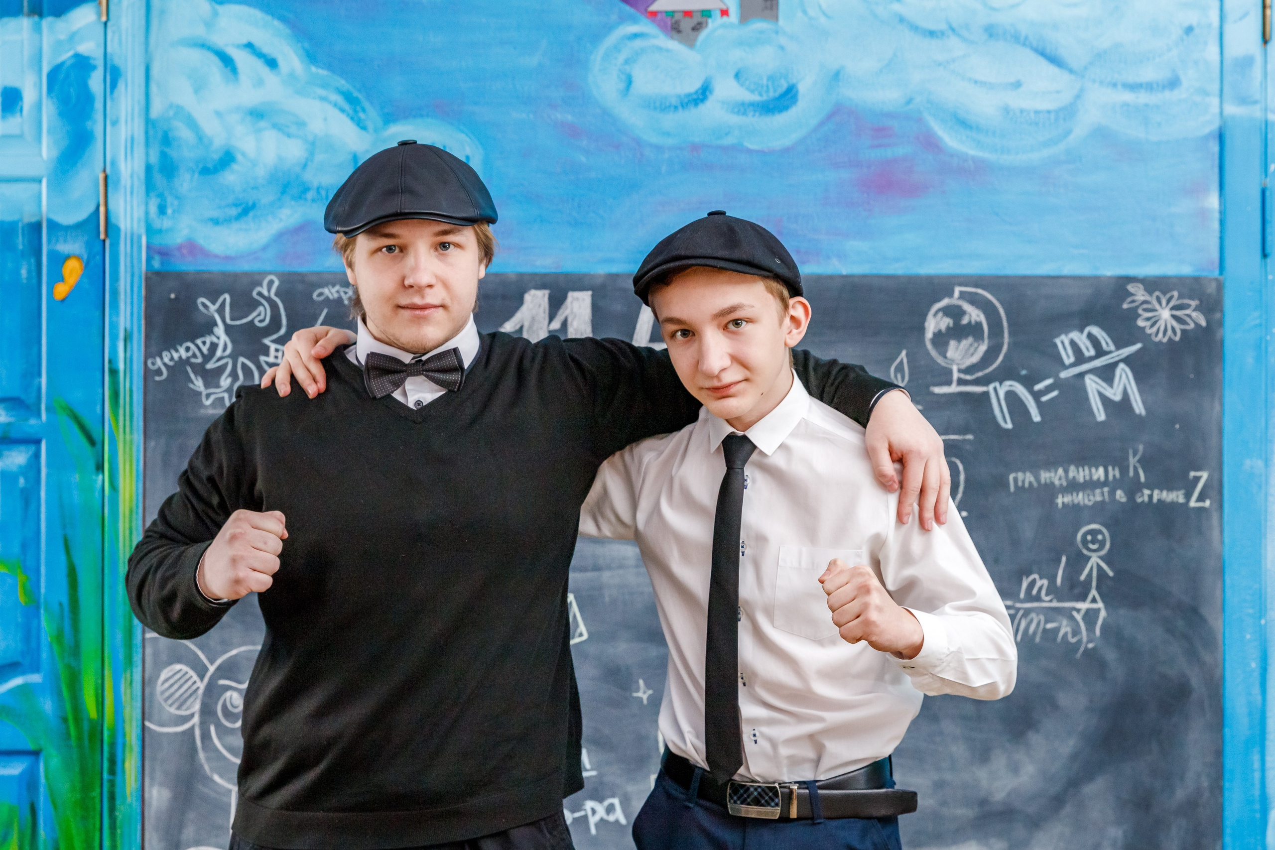 И В ШКОЛЕ ЕСТЬ ЖИЗНЬ. Марина Ушакова. Фотограф. Выпускные альбомы. г. Краснодар