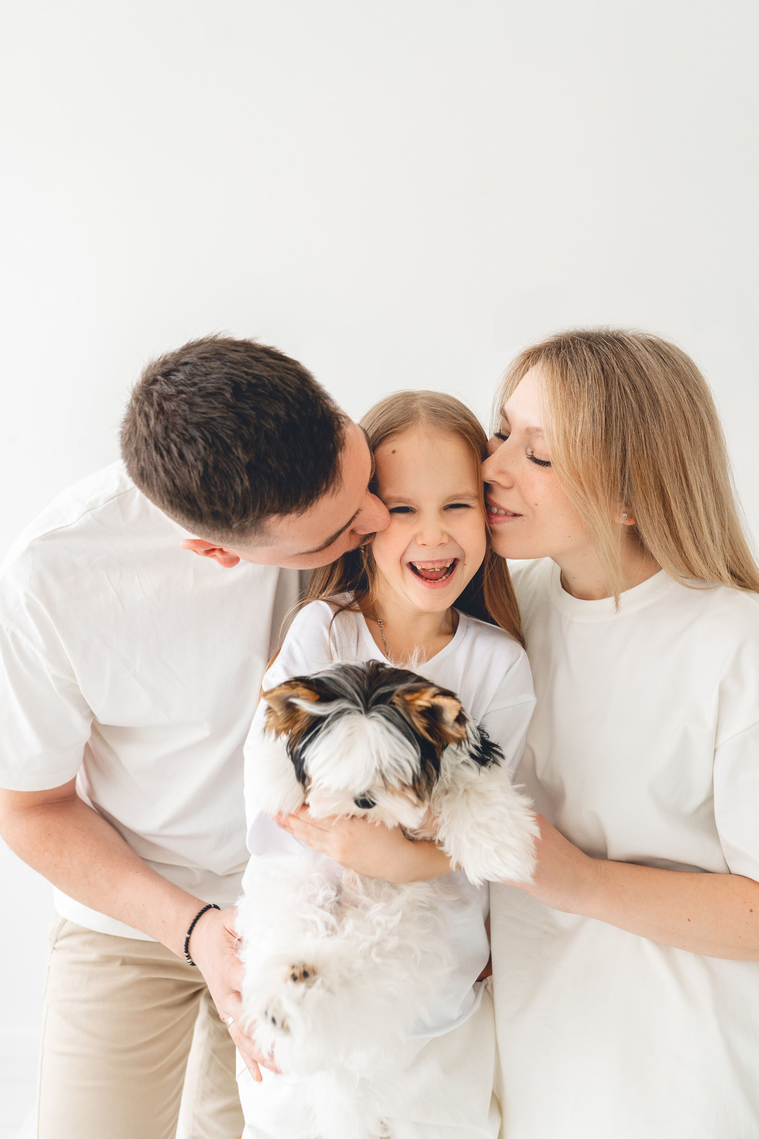 Яна. Главная