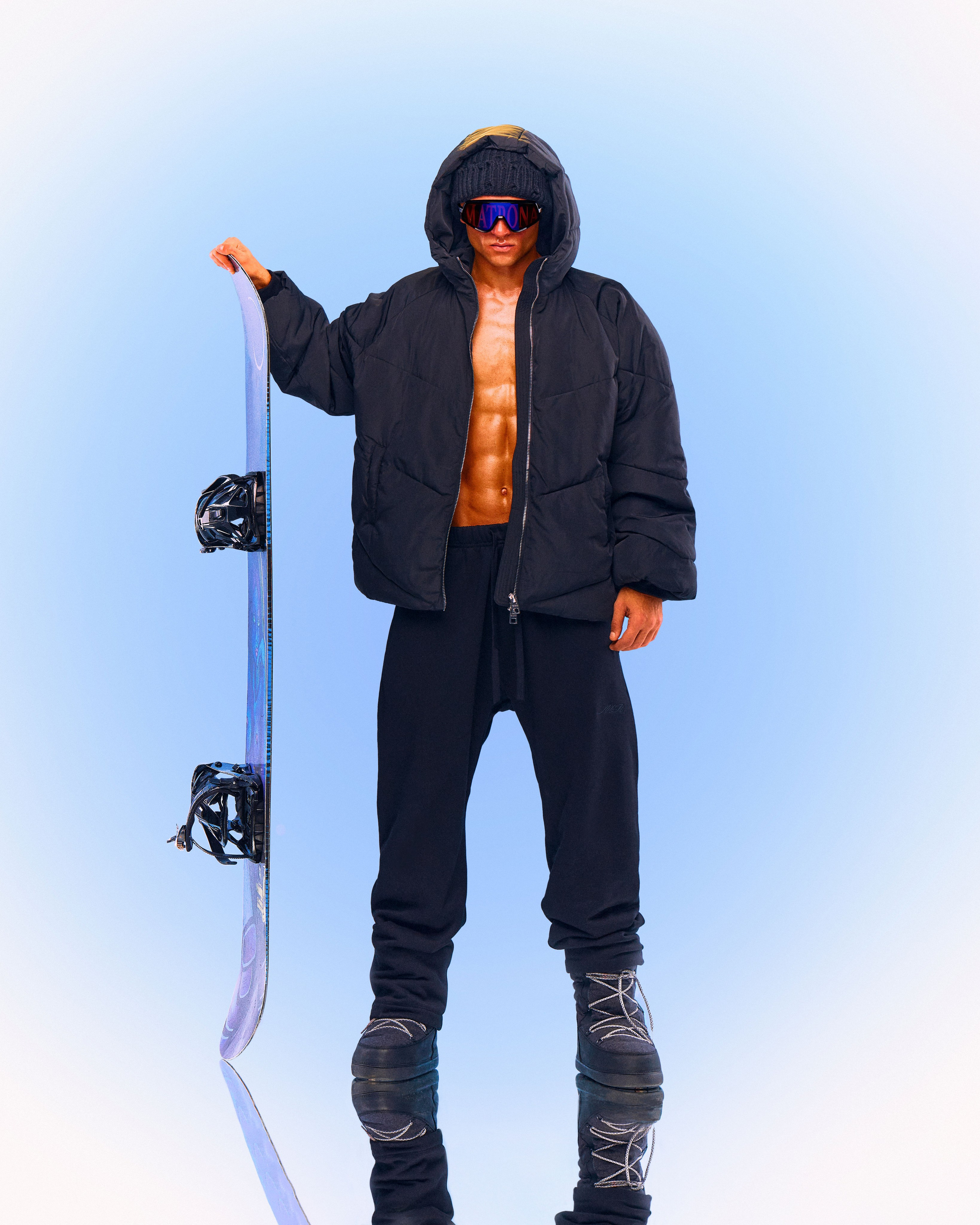 Matrona. Святослав Лебедев | Рекламный фотограф — Коммерческая съемка, Арт-дирекшн, AI-интеграция