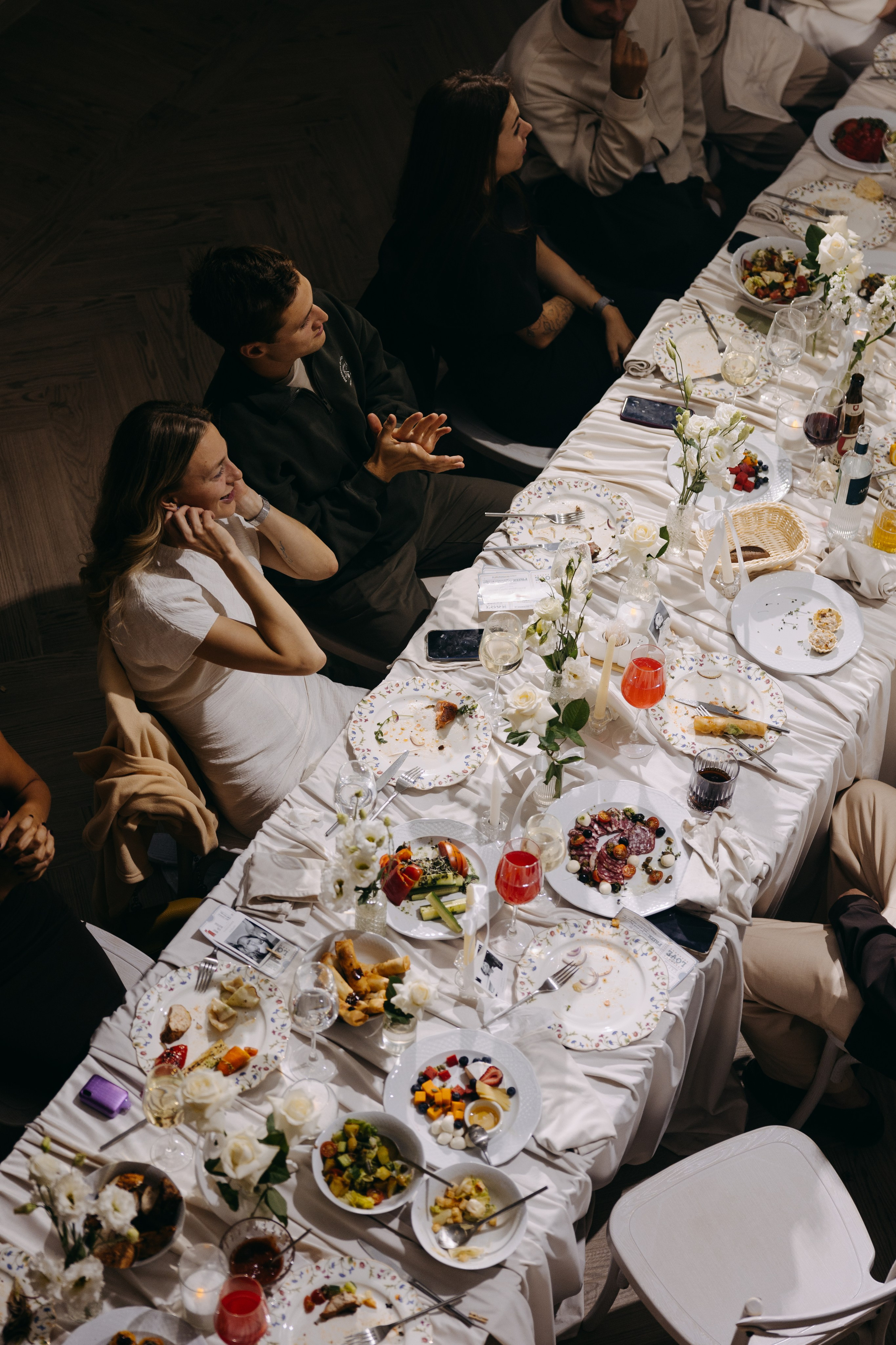 Утро в отеле Twelve Reasons и банкет в усадьбе Шелепаново. Свадебный фотограф Москва Анастасия Храмова
