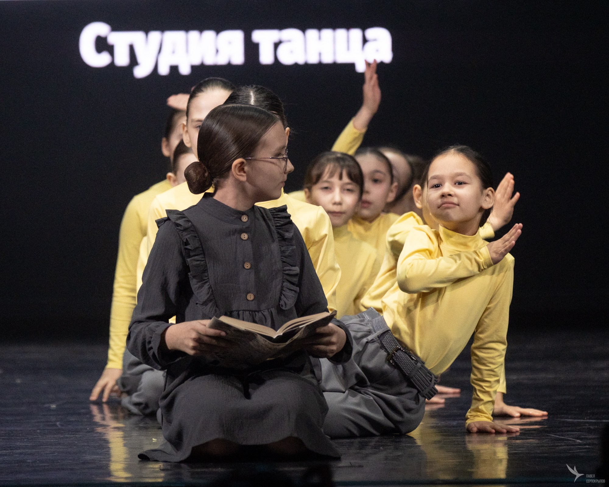 Отчетный концерт студии танца «ШАГ». Репортажный фотограф в Казани Павел Серпокрылов