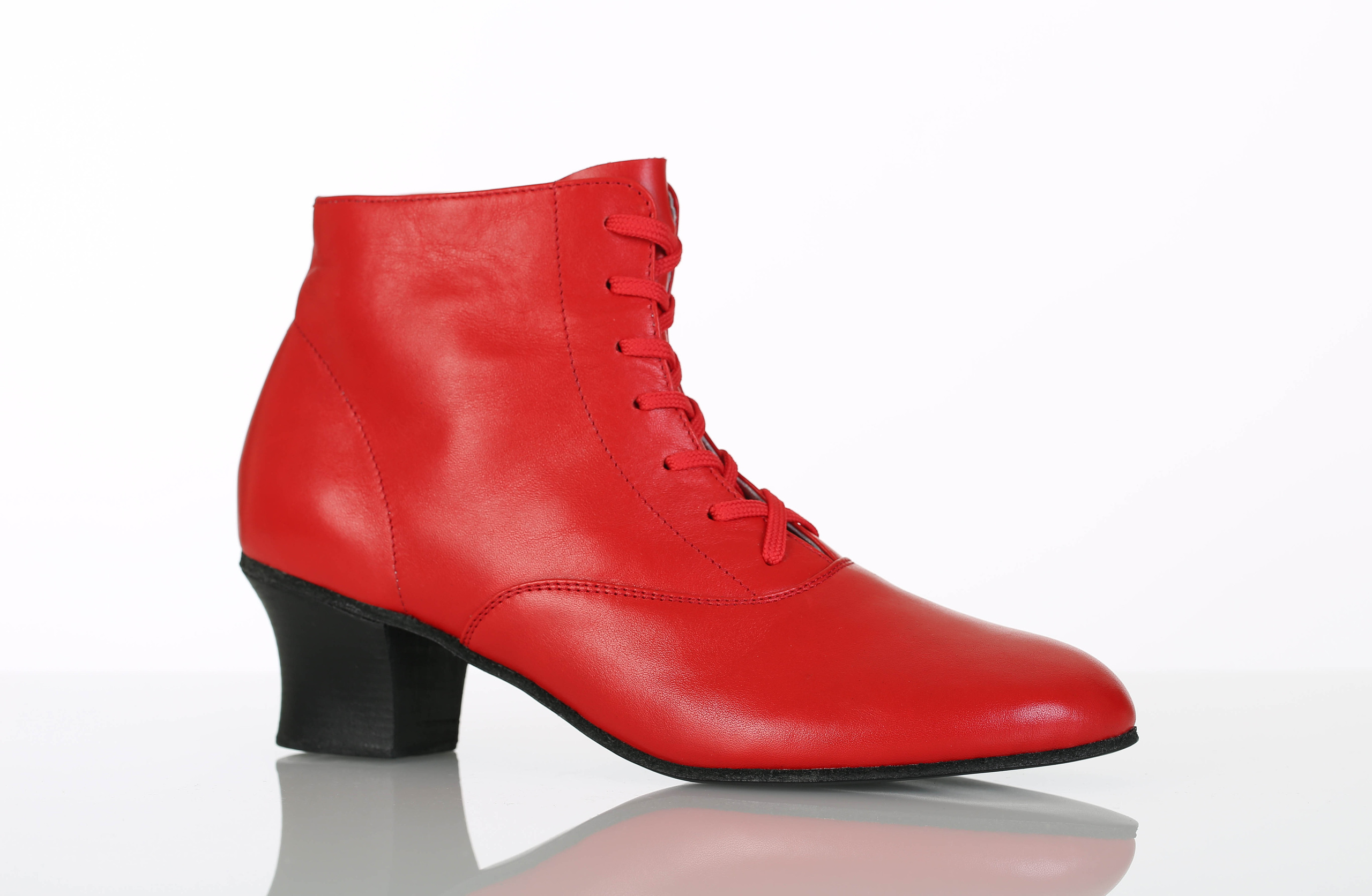 Обувь. Предметный и рекламный фотограф в Ростове-на-Дону Кристина Орлова