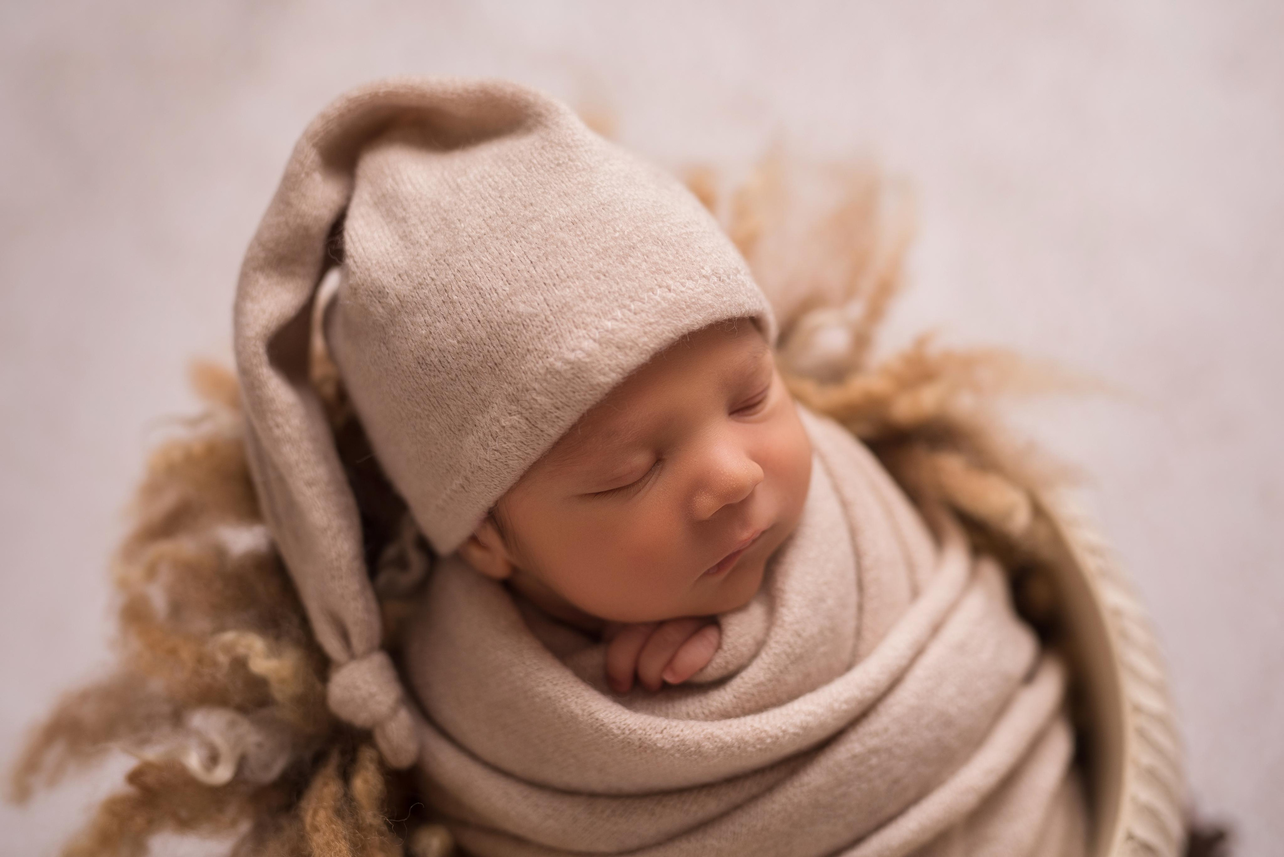 Артем, 9 дней. Фотограф новорожденных и детский фотограф в Екатеринбурге Ксени