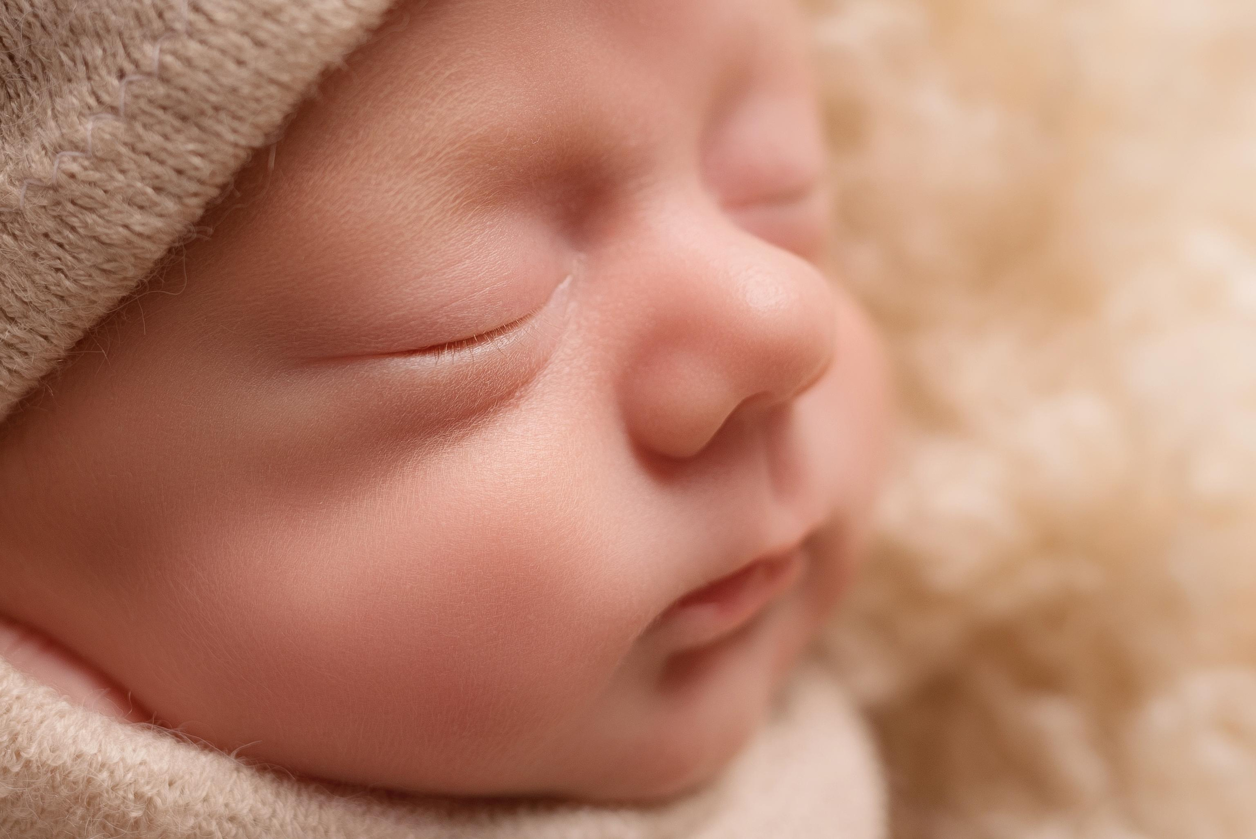 Саша и Лиза, 20 дней. Фотограф новорожденных и детский фотограф в Екатеринбурге Ксени