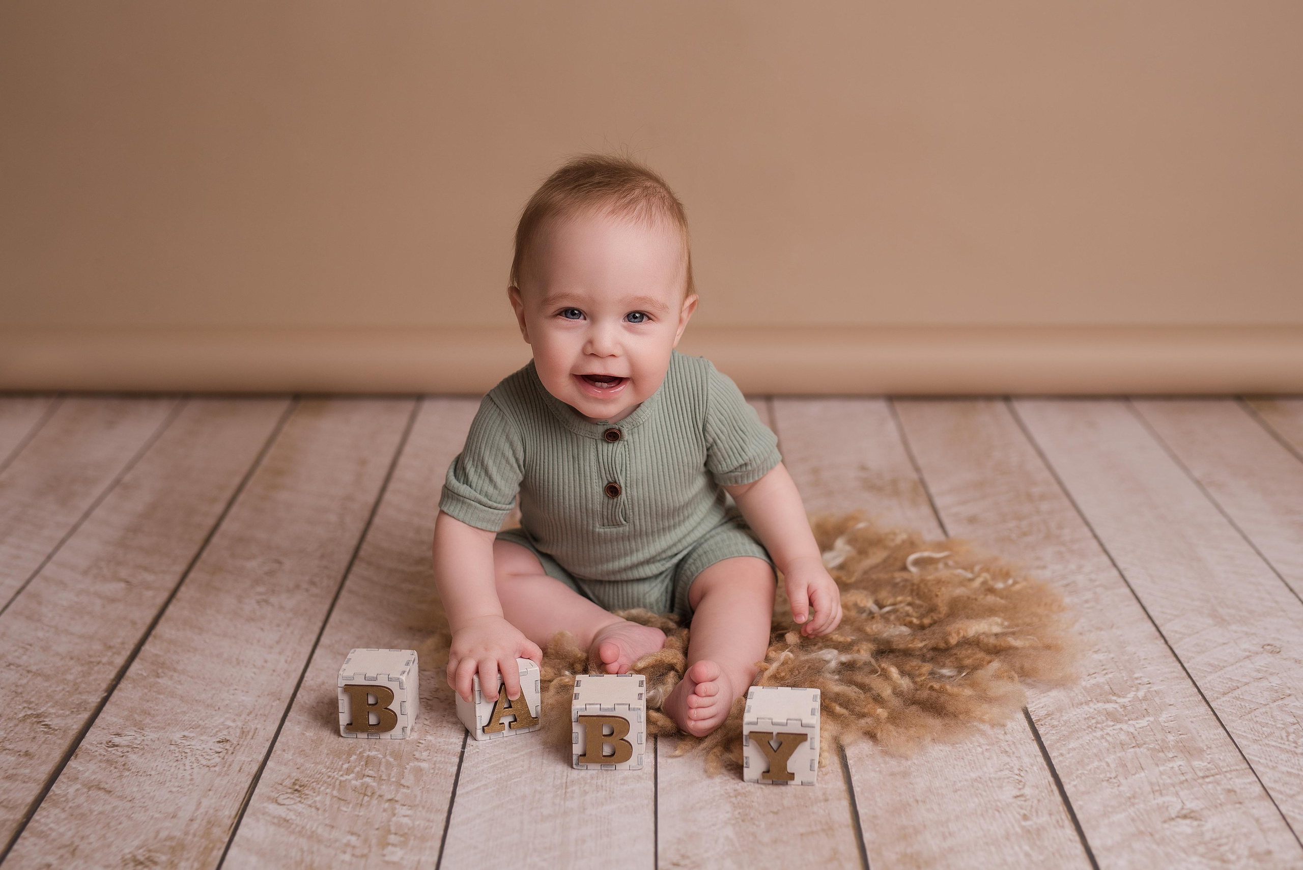 Артем, 8 месяцев. Фотограф новорожденных и детский фотограф в Екатеринбурге Ксени