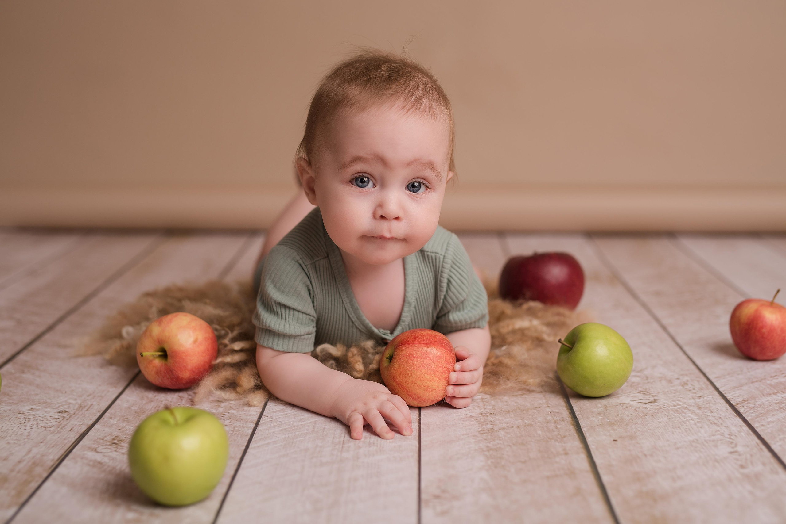 Артем, 8 месяцев. Фотограф новорожденных и детский фотограф в Екатеринбурге Ксени