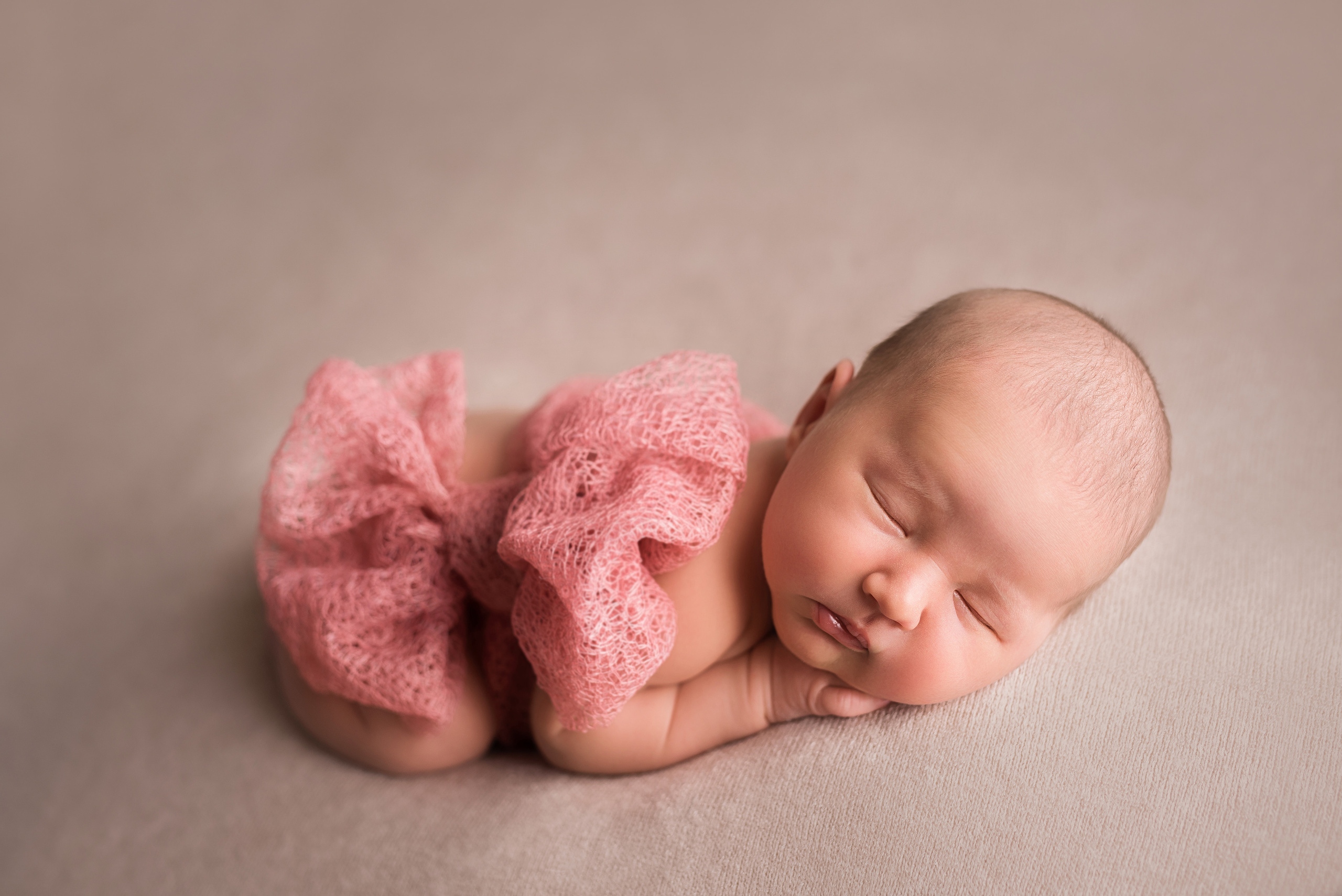 Милана, 11 дней. Фотограф новорожденных и детский фотограф в Екатеринбурге Ксени