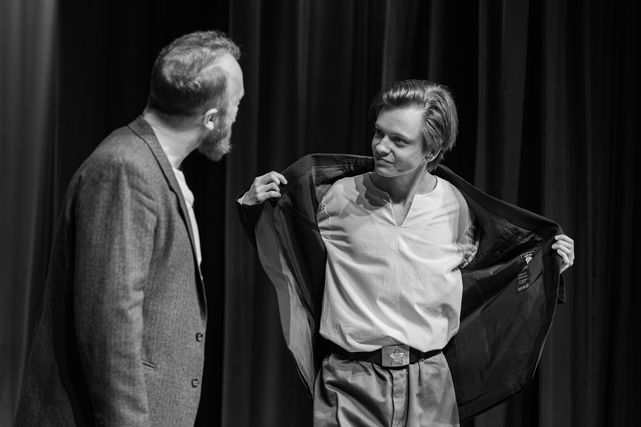 Гала-концерт театрального фестиваля «Чеховский день». Репортажный фотограф в Новосибирске — Николай Шабаев | Съёмка мероприятий, концертов и событий в документальном стиле