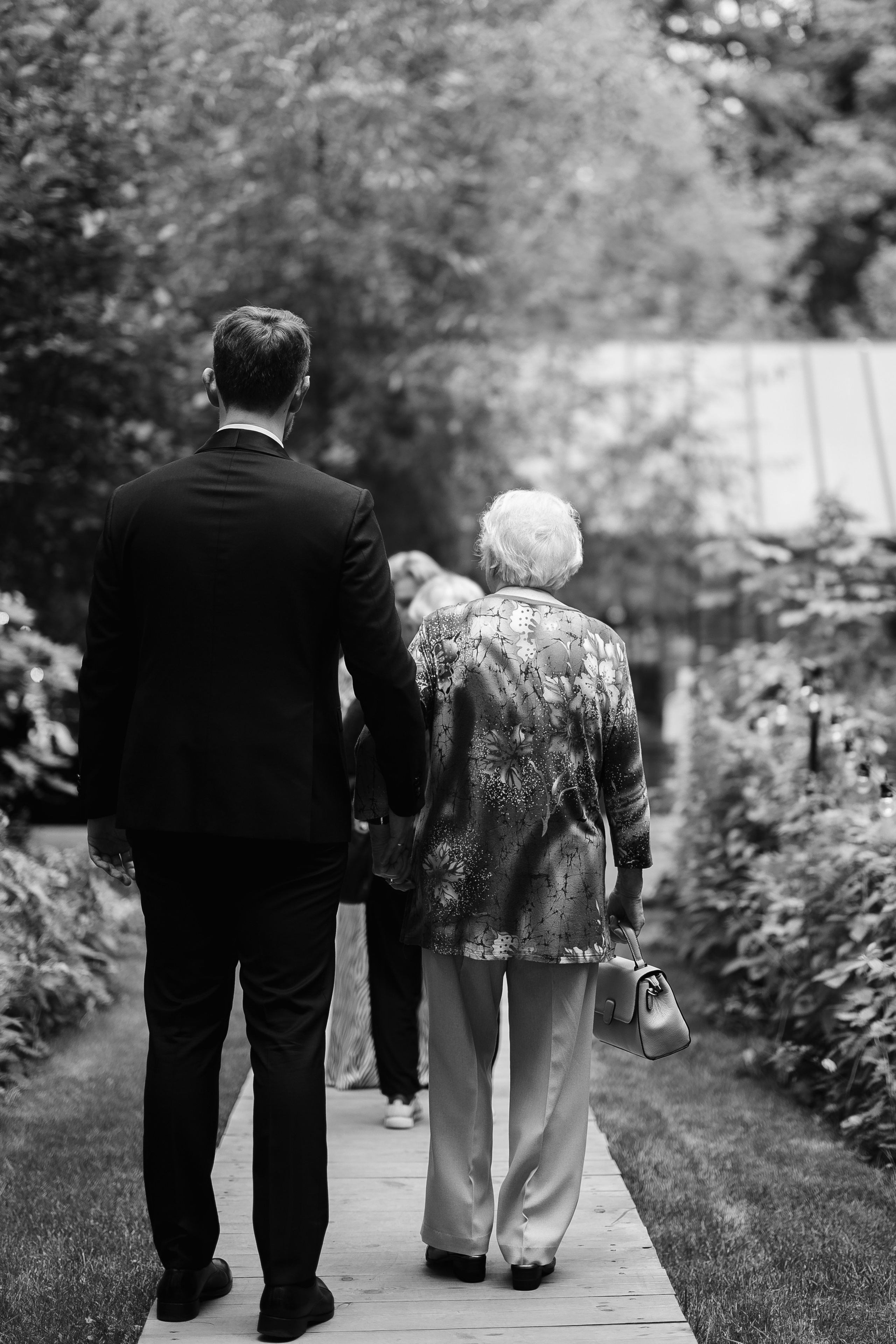 08.08.2024. RETOUCH-HOUSE