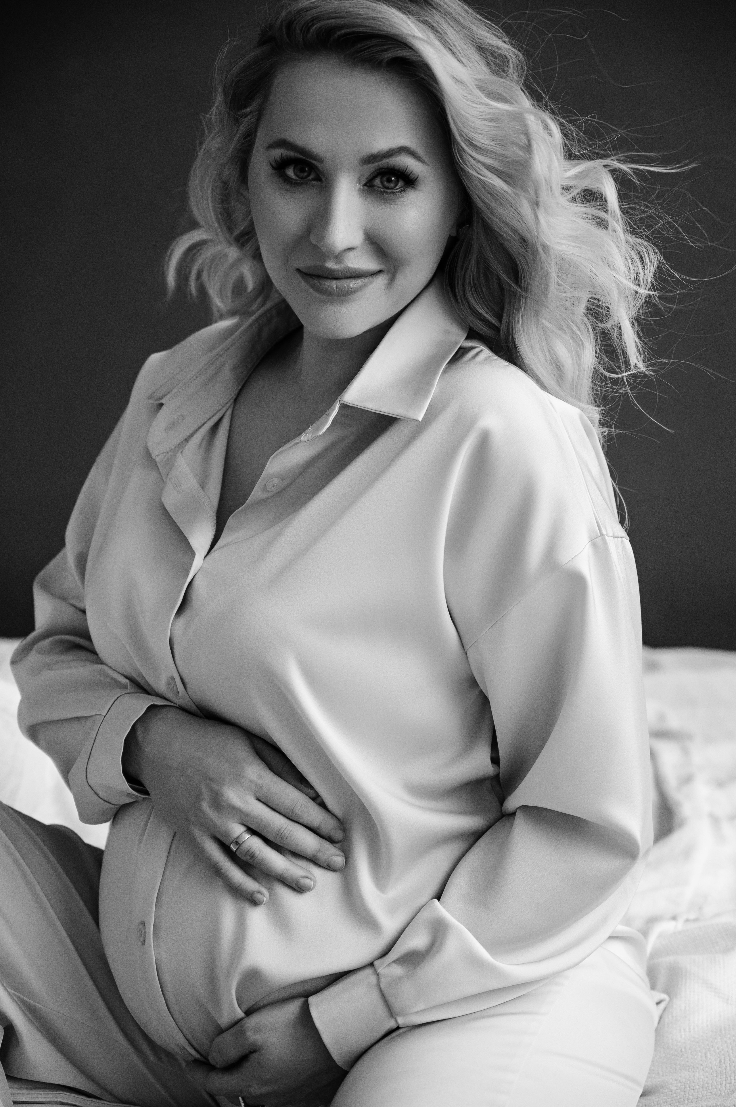 Профессиональный семейный и беременный фотограф в Санкт-Петербурге — Маргарита Иванова. Индивидуальные фотосессии под ключ: от образа до гот. Профессиональный фотограф беременности в СПБ. Стильные фотосессии беременности в стиле минимализм и классическая фотография