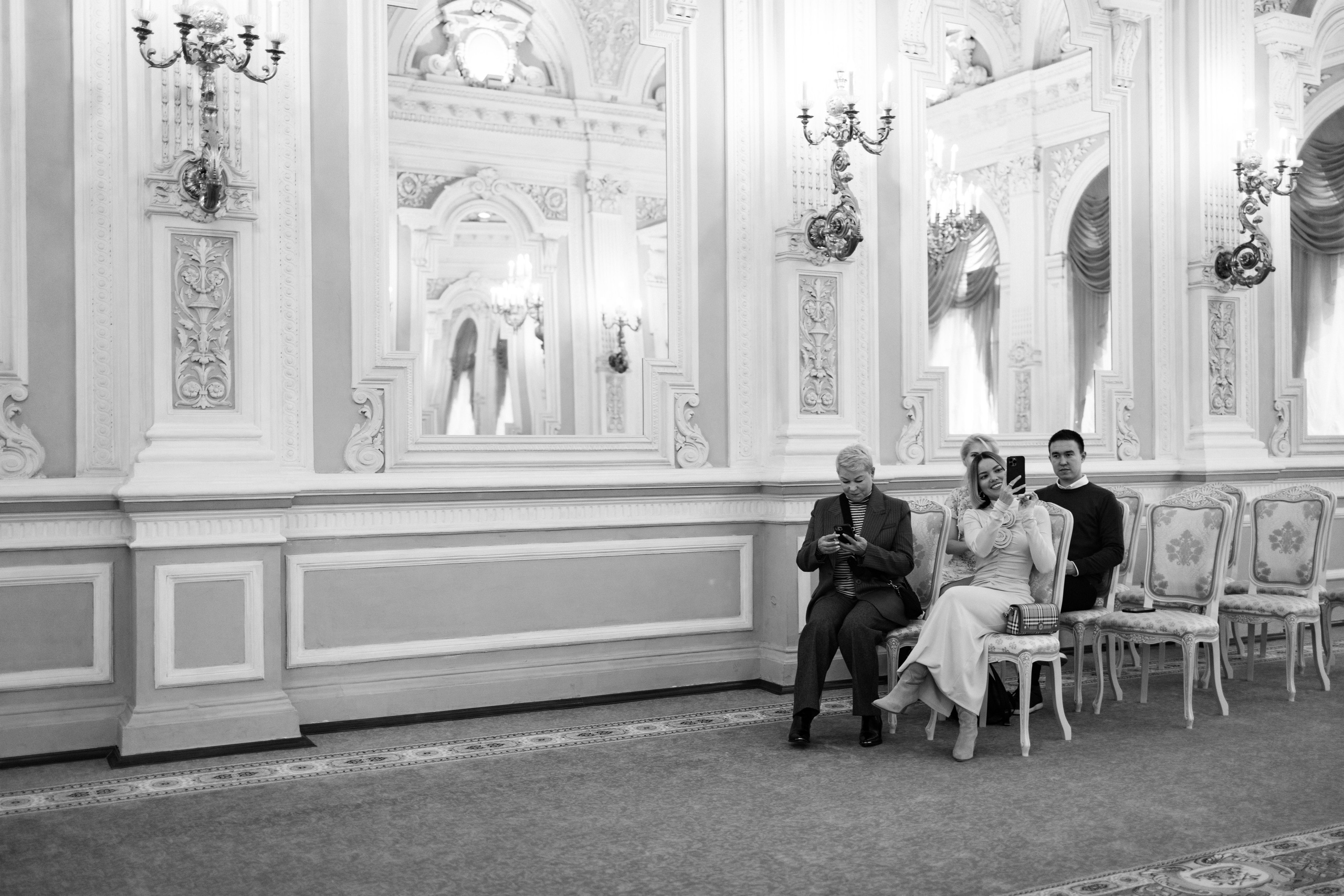 В Питере полюби