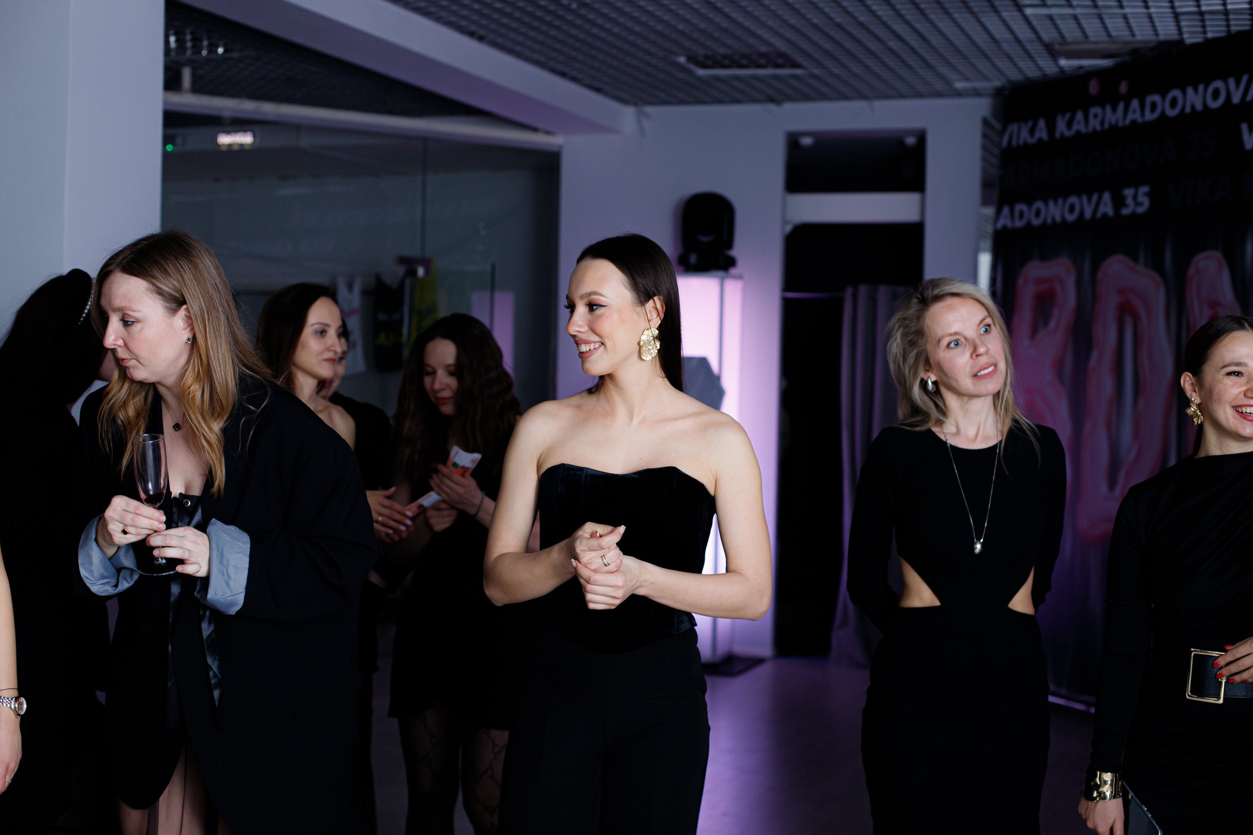 VIKA KARMADONOVA. Photokarish