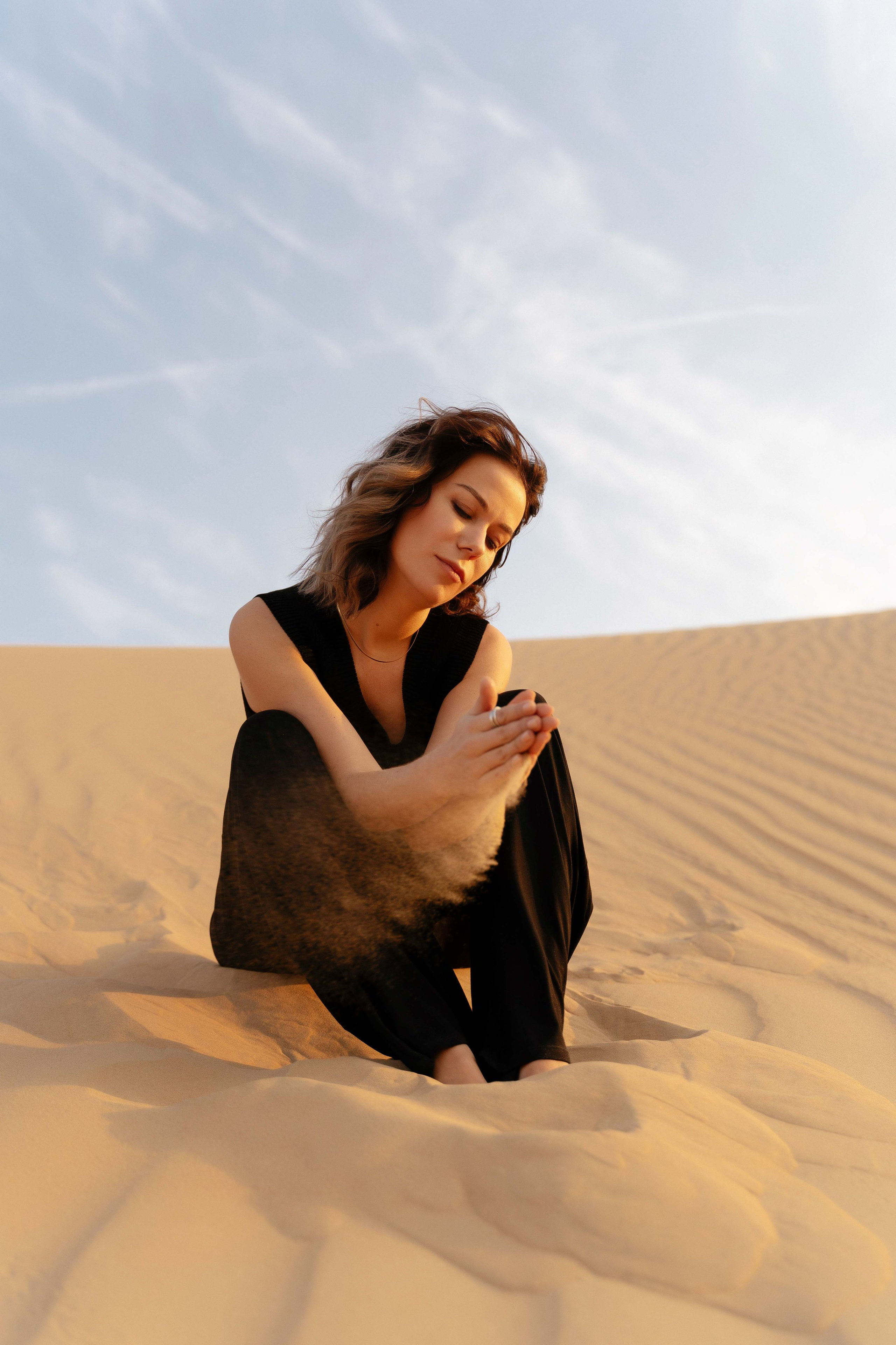 Наташа в пустыне 22 год. Фотограф и видеограф в Москве и Абу Даби Мария Кулагина