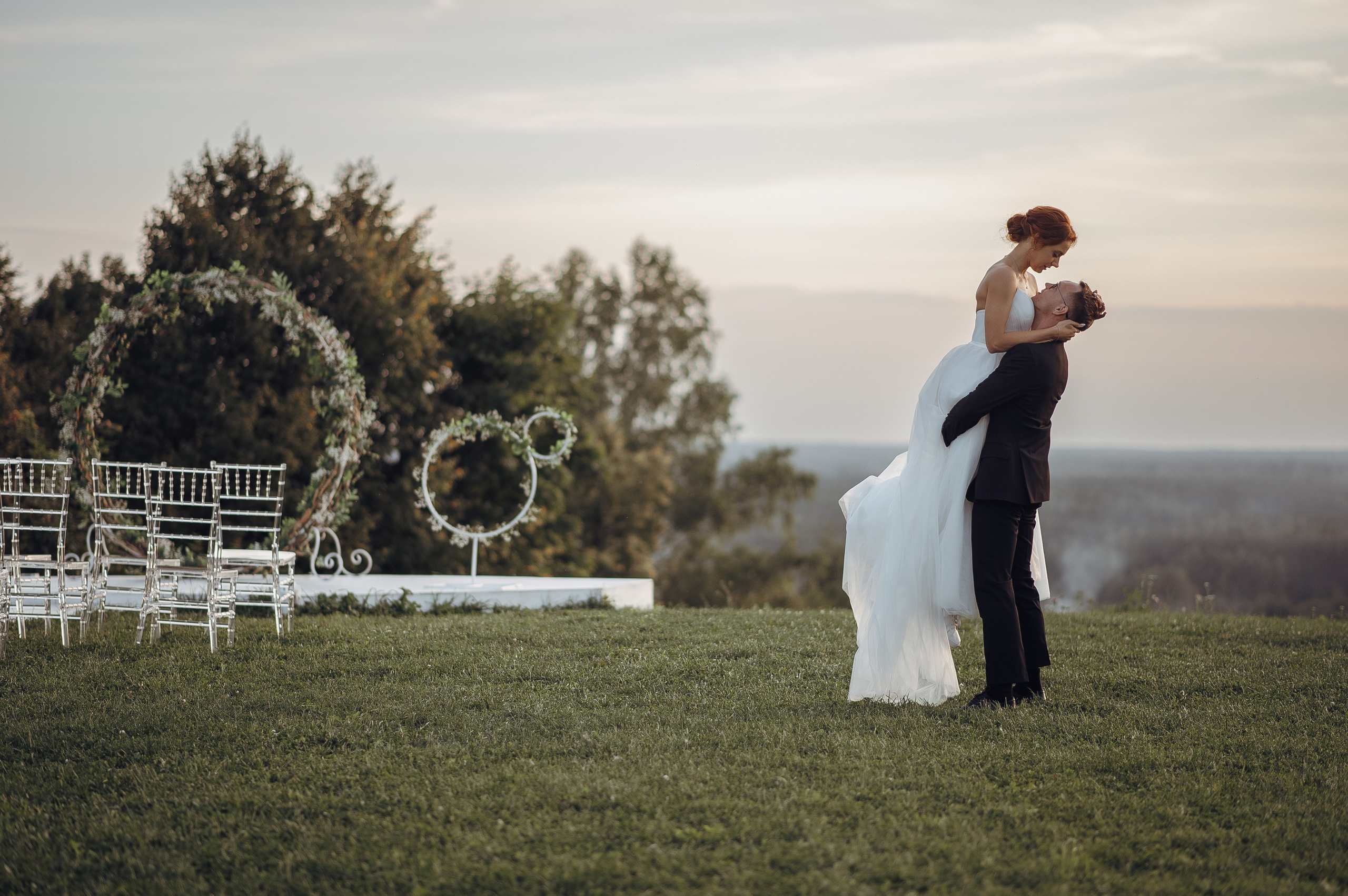 Семейный и дружелюбный свадебный день Людмилы и Сергея. Свадебный фотограф в Ярославле Денис Медоваров