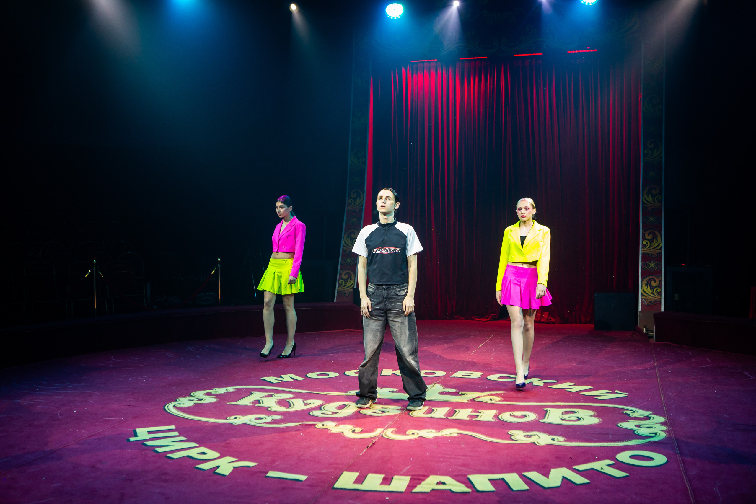 MANEGE SHOW. Репортажный, семейный, свадебный, портретный фотограф