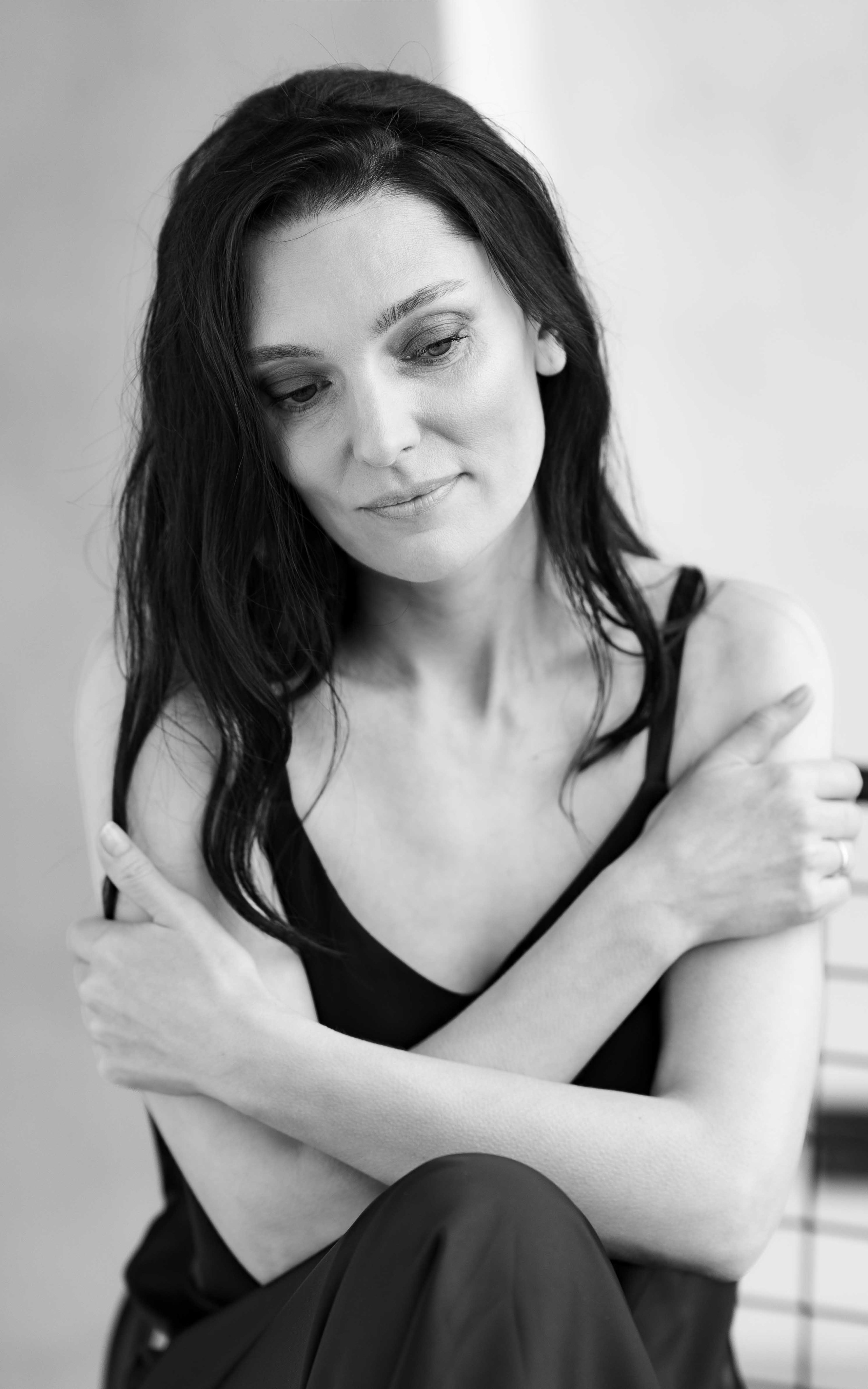 Женский портрет 35+. Женский портретный фотограф 35+ Воронеж. Добро пожаловать в магию ЧБ портрета